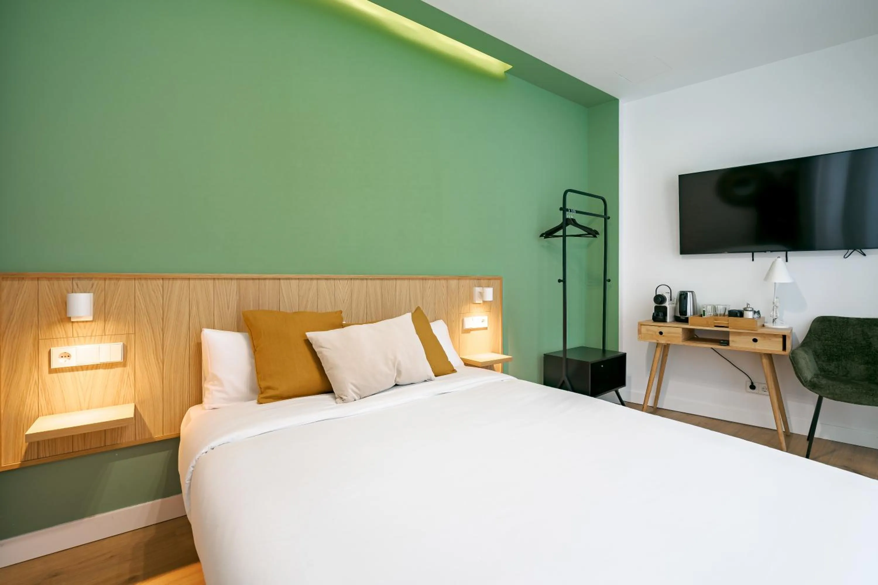 Bedroom, Bed in Vallecas Suites by Olala Homes