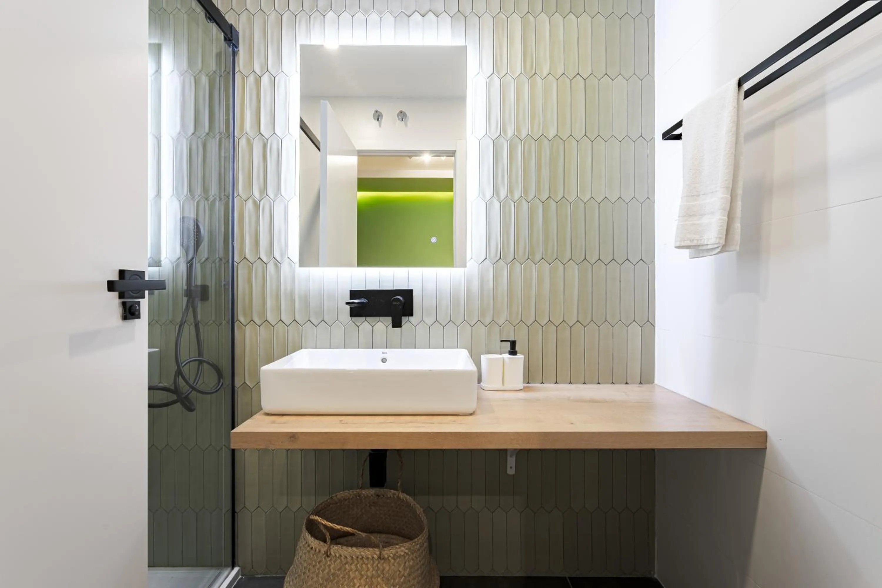 Shower in Vallecas Suites by Olala Homes