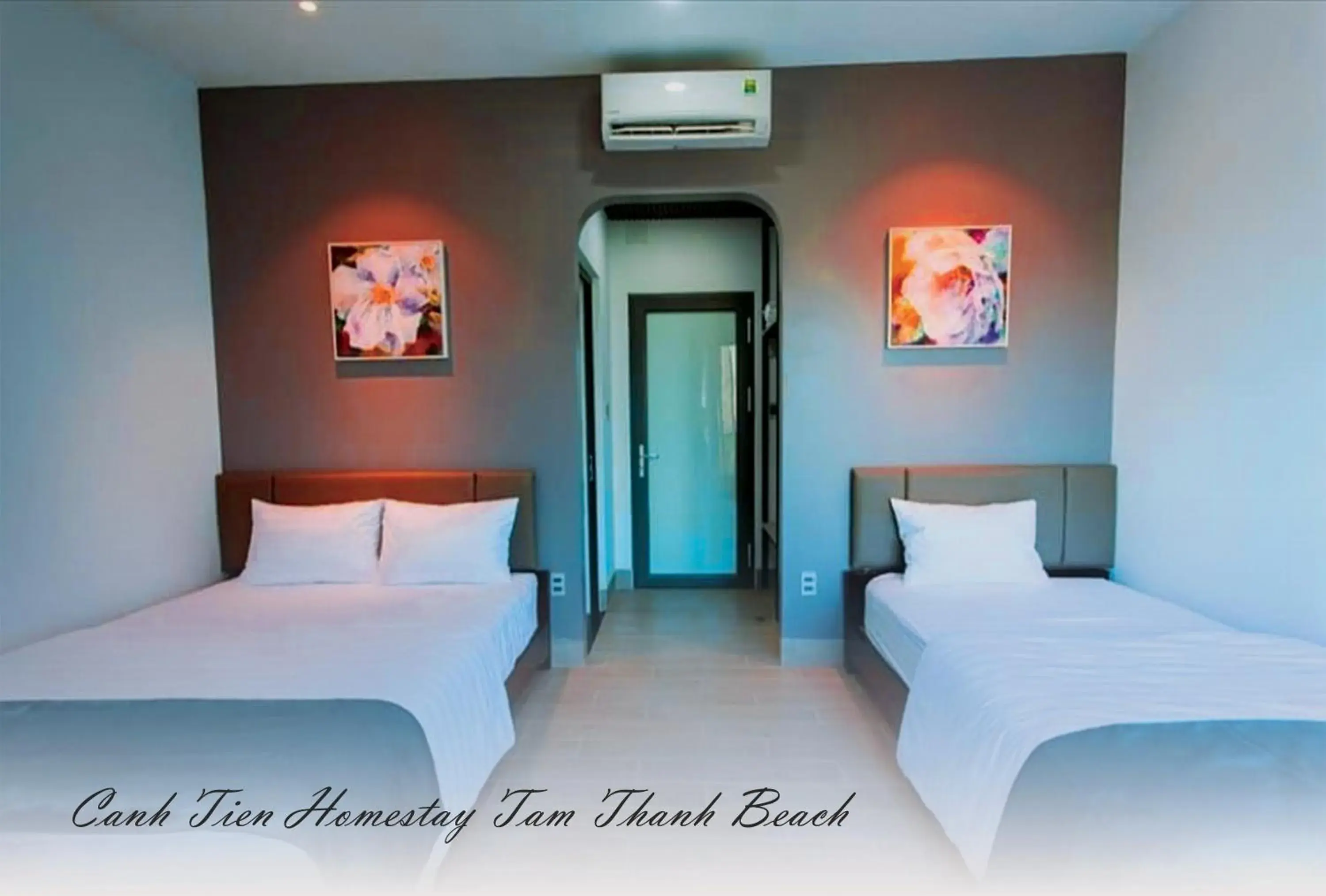 Quadruple Room with Balcony in Canh Tien Homestay Tam Thanh Beach Quadruple Room with Balcony in Canh Tien Homestay Tam Thanh Beach
