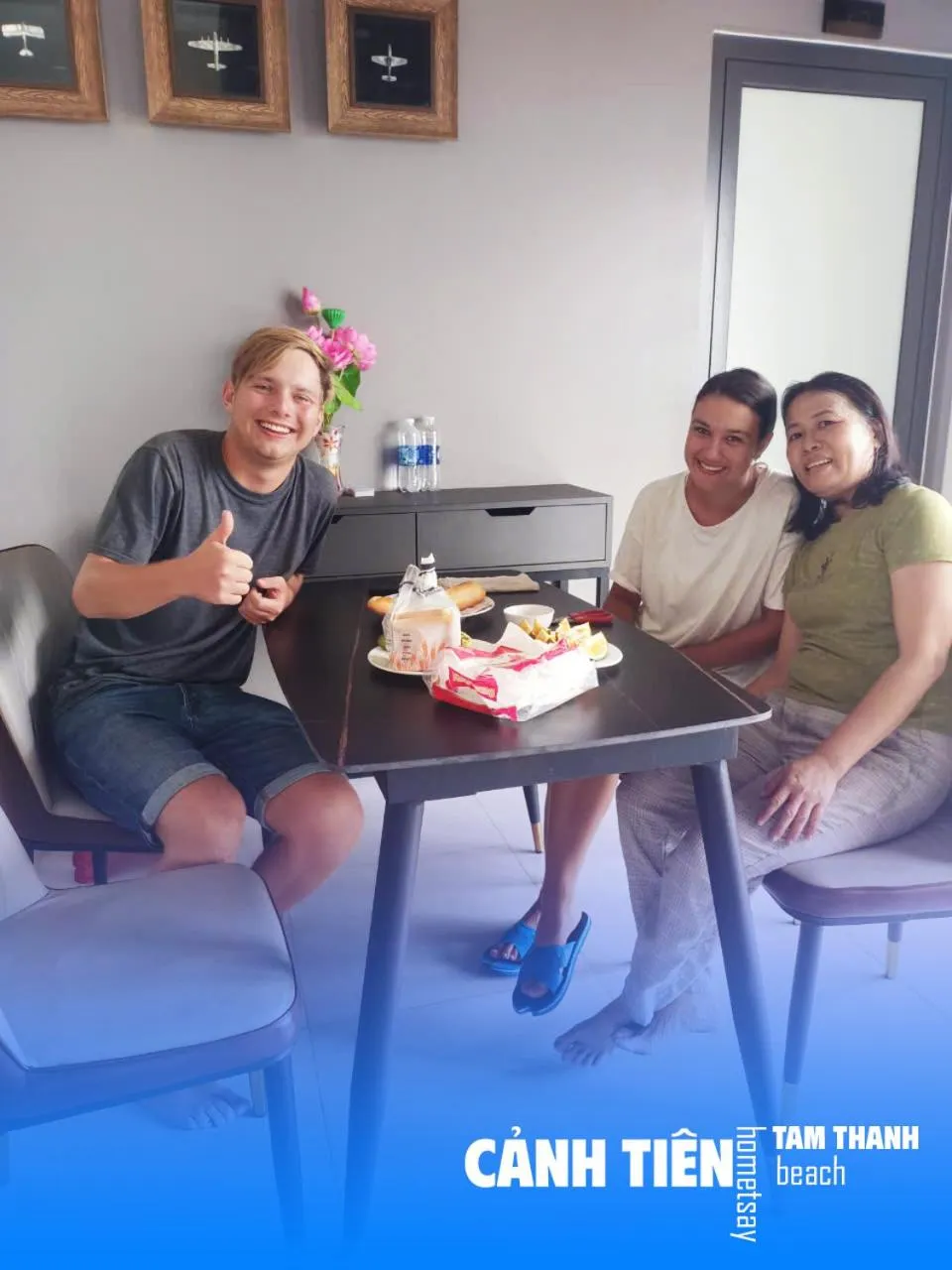 Guests in Canh Tien Homestay Tam Thanh Beach