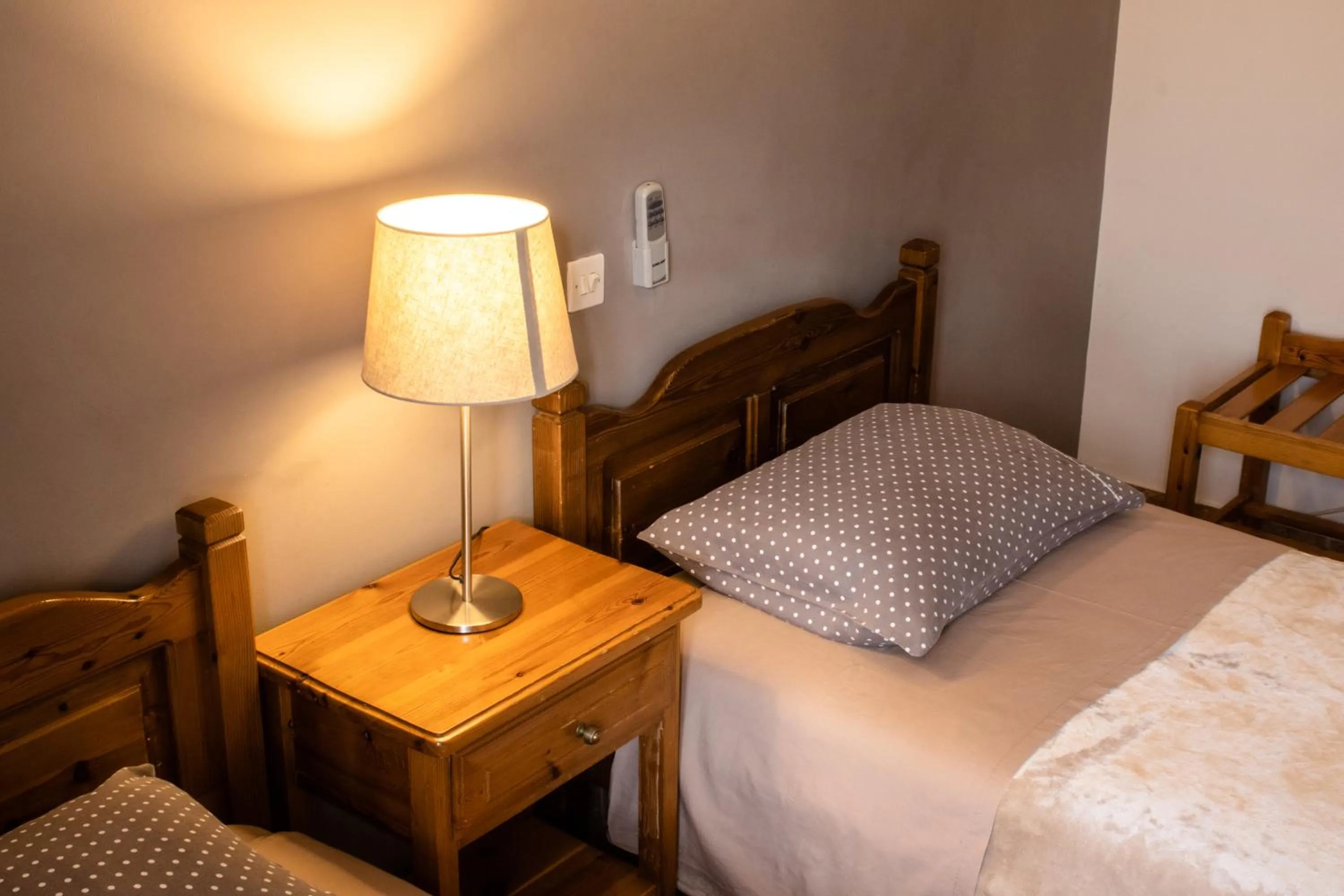 Bed in Hotel Defkalion