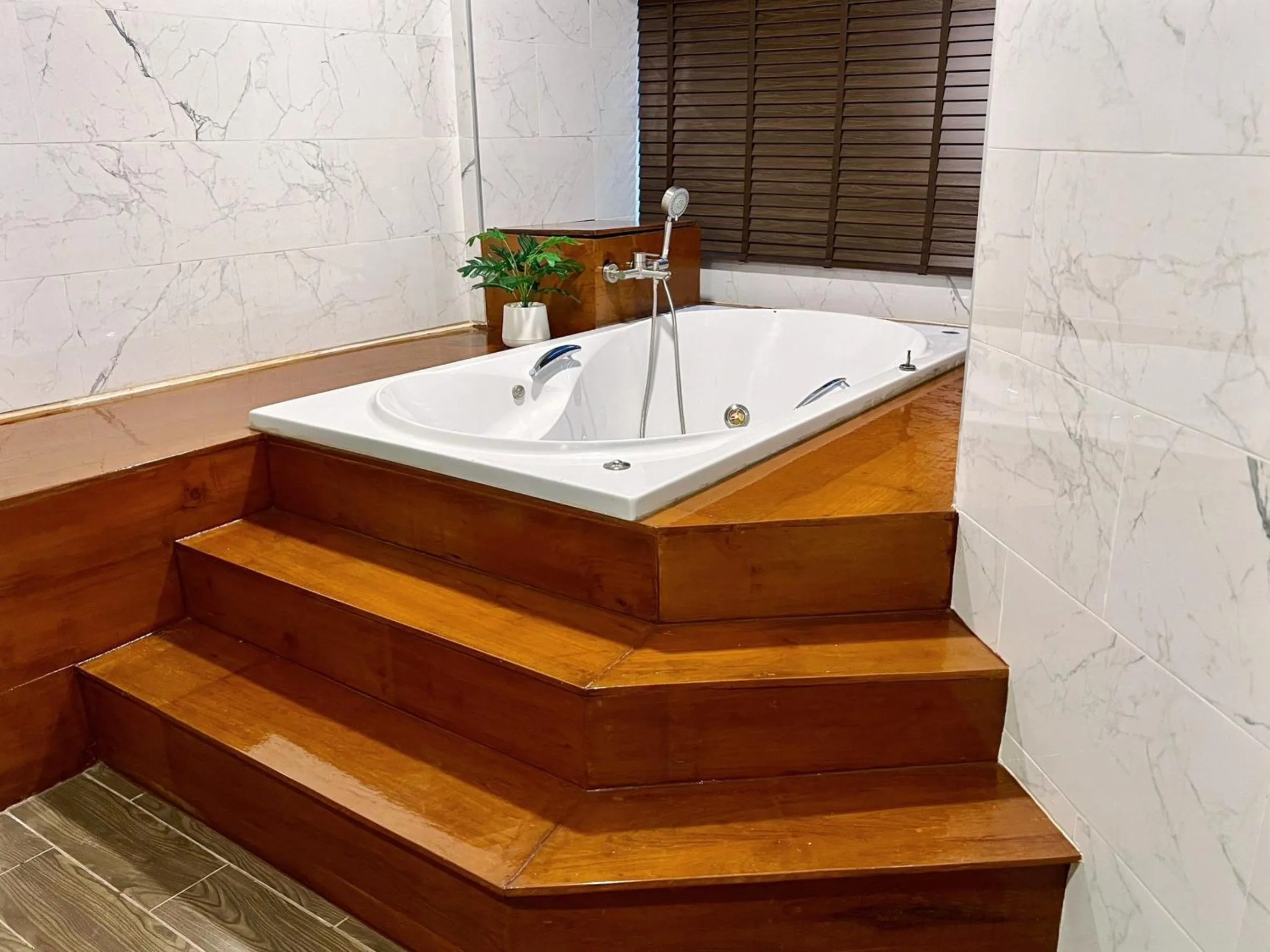 Bath in The Space Hotel Lampang