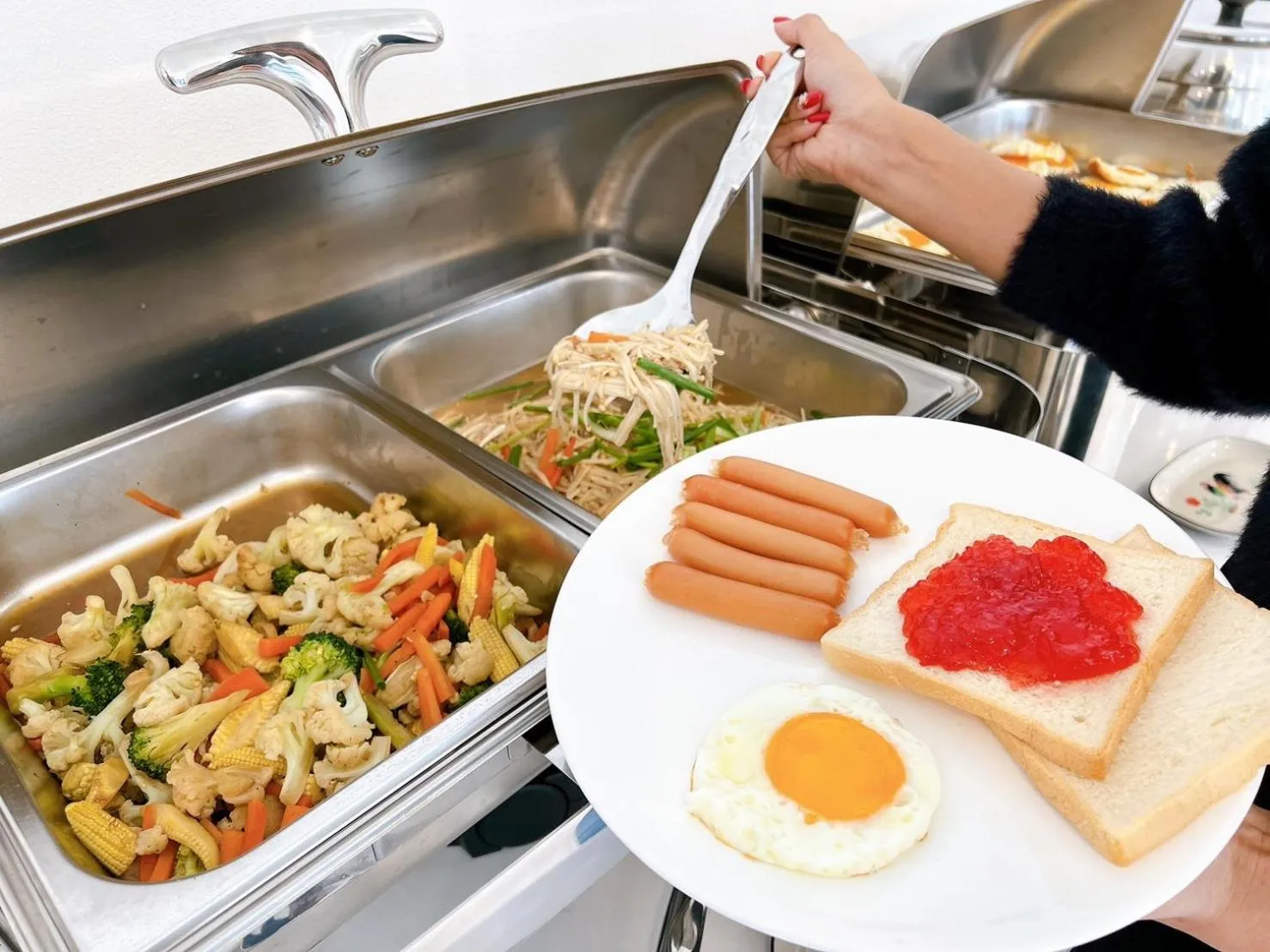 Breakfast in The Space Hotel Lampang