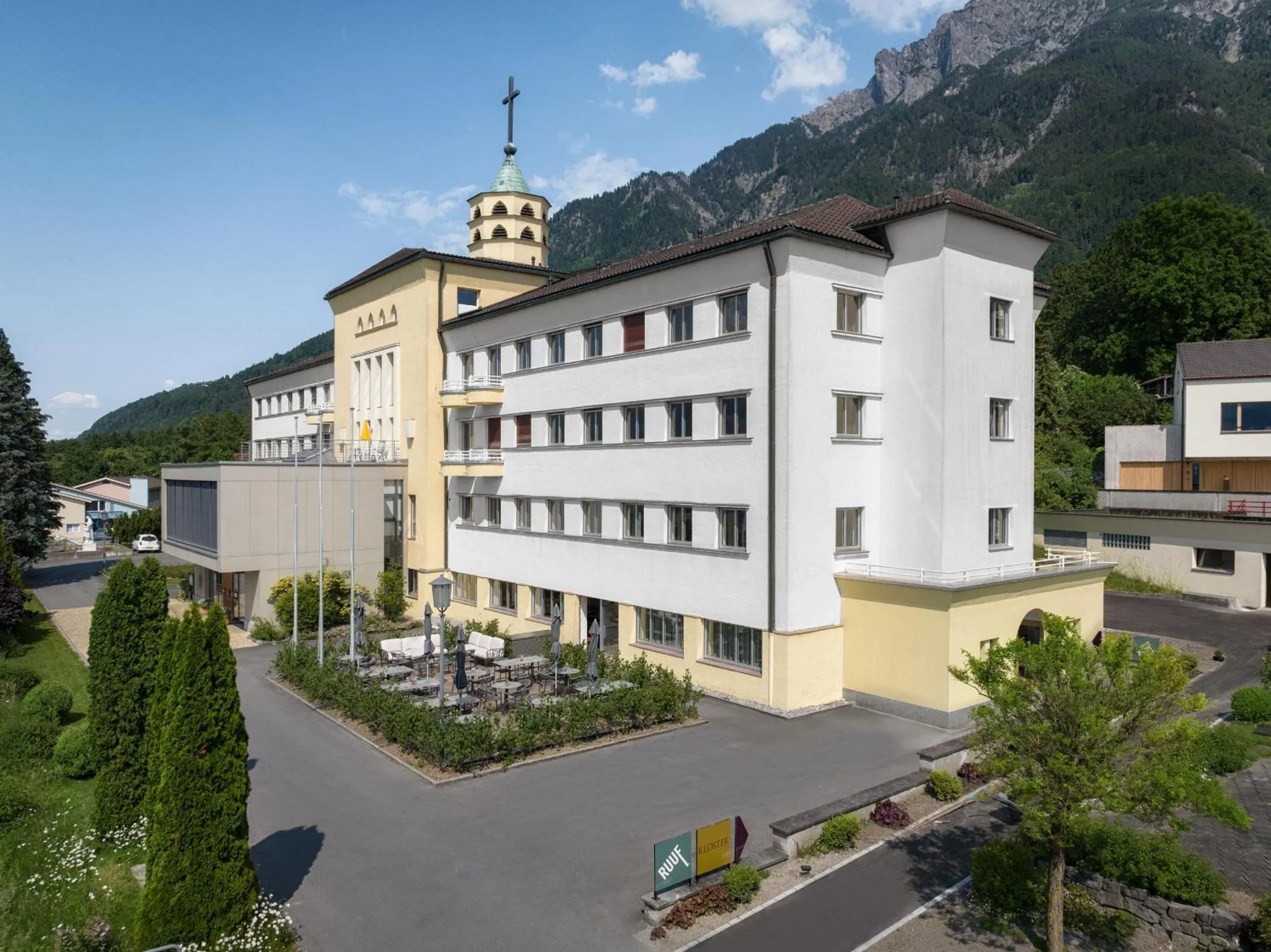 Property building in Kloster by b-smart