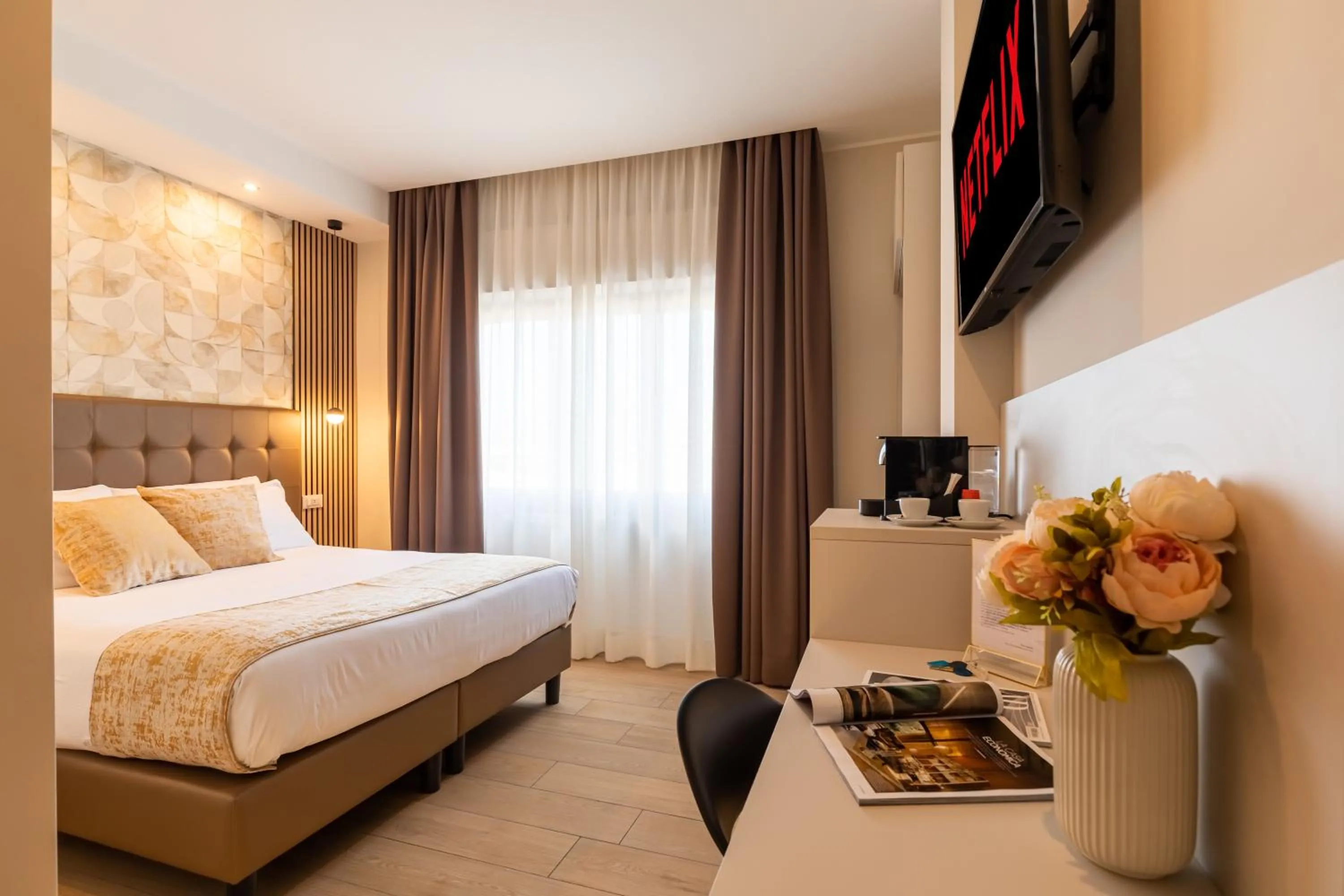 Bedroom, Bed in AlbaDea Suites&Jacuzzi