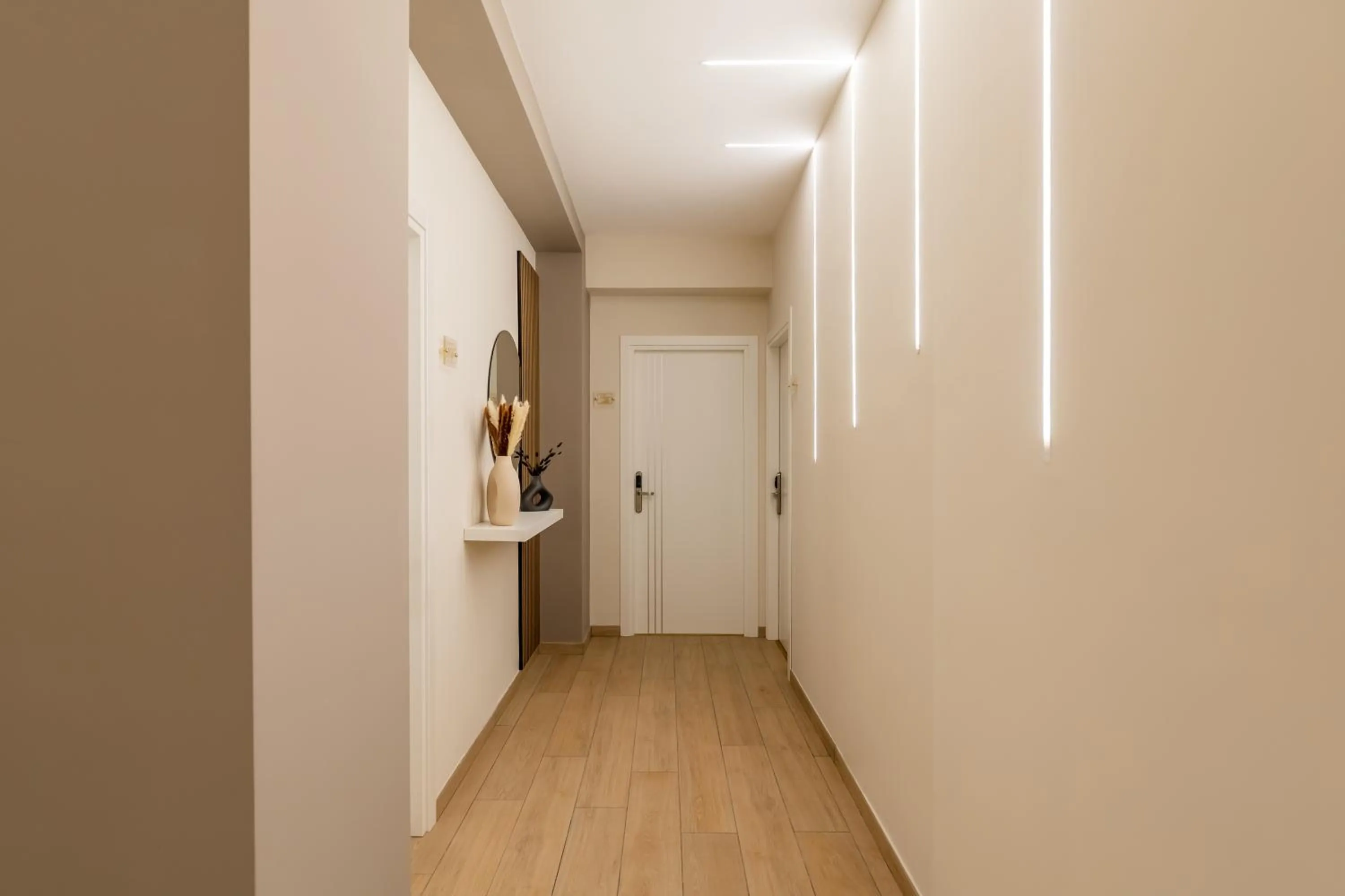 concierge in AlbaDea Suites&Jacuzzi