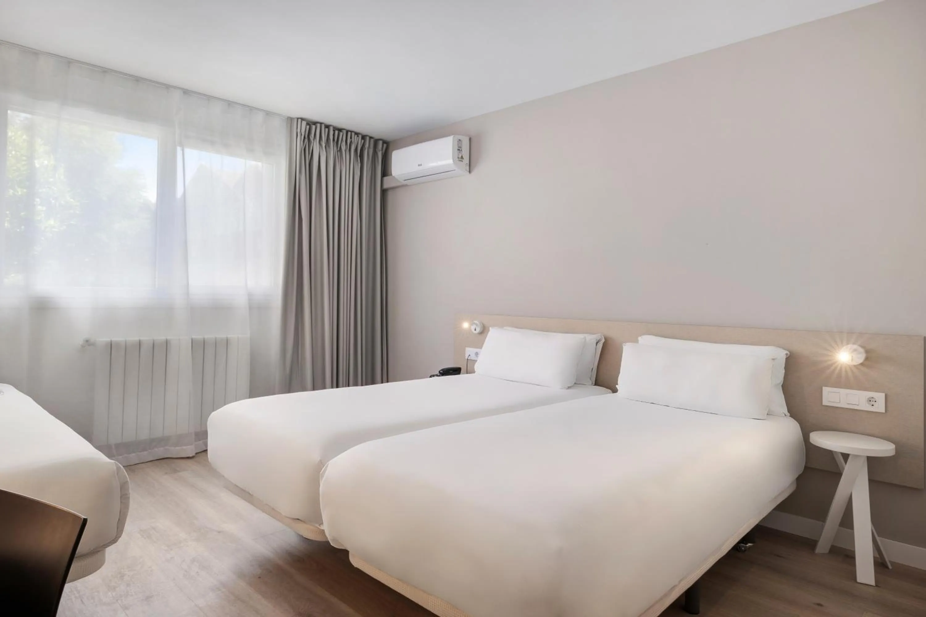 Bed in B&B HOTEL Oviedo