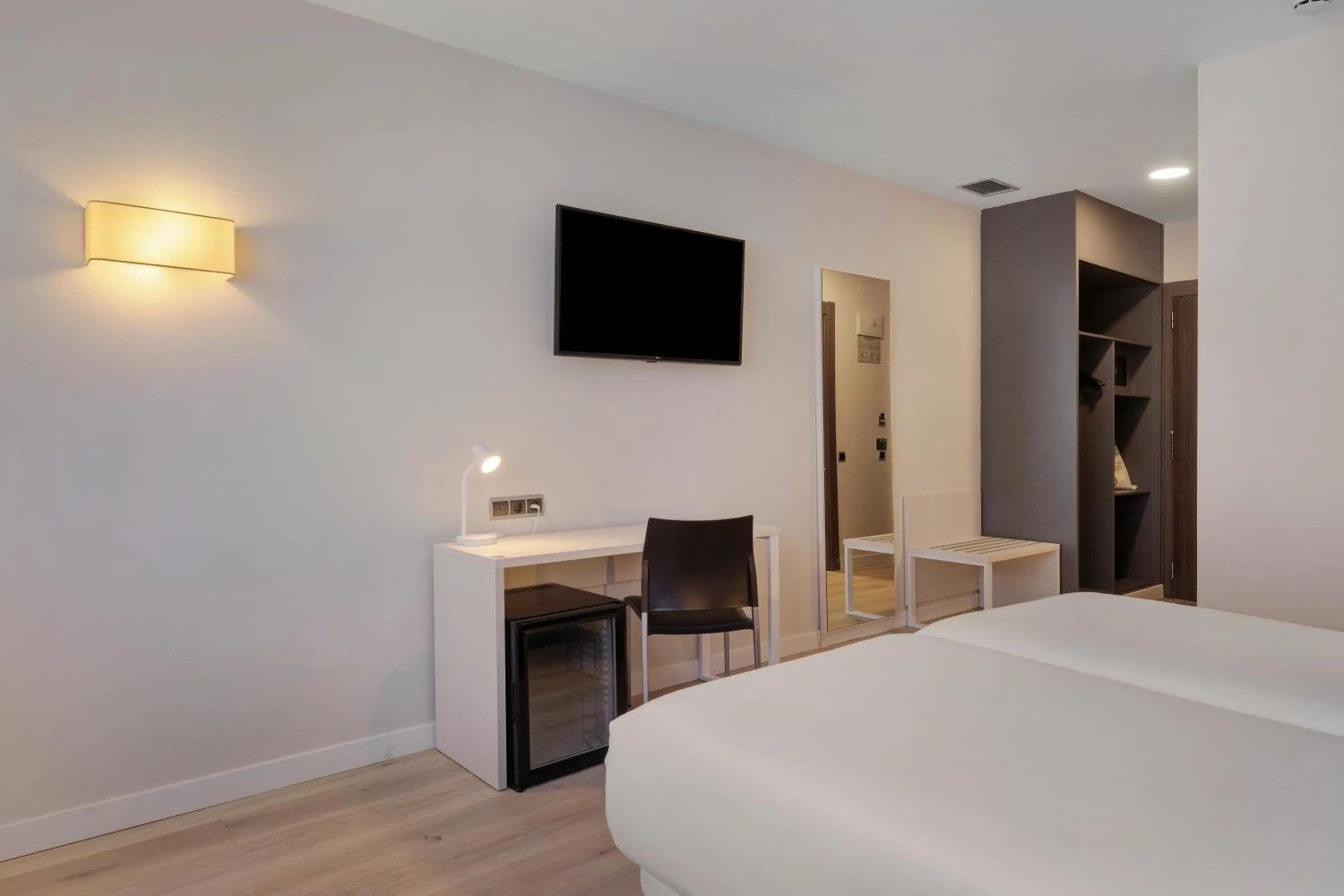 Bed in B&B HOTEL Oviedo