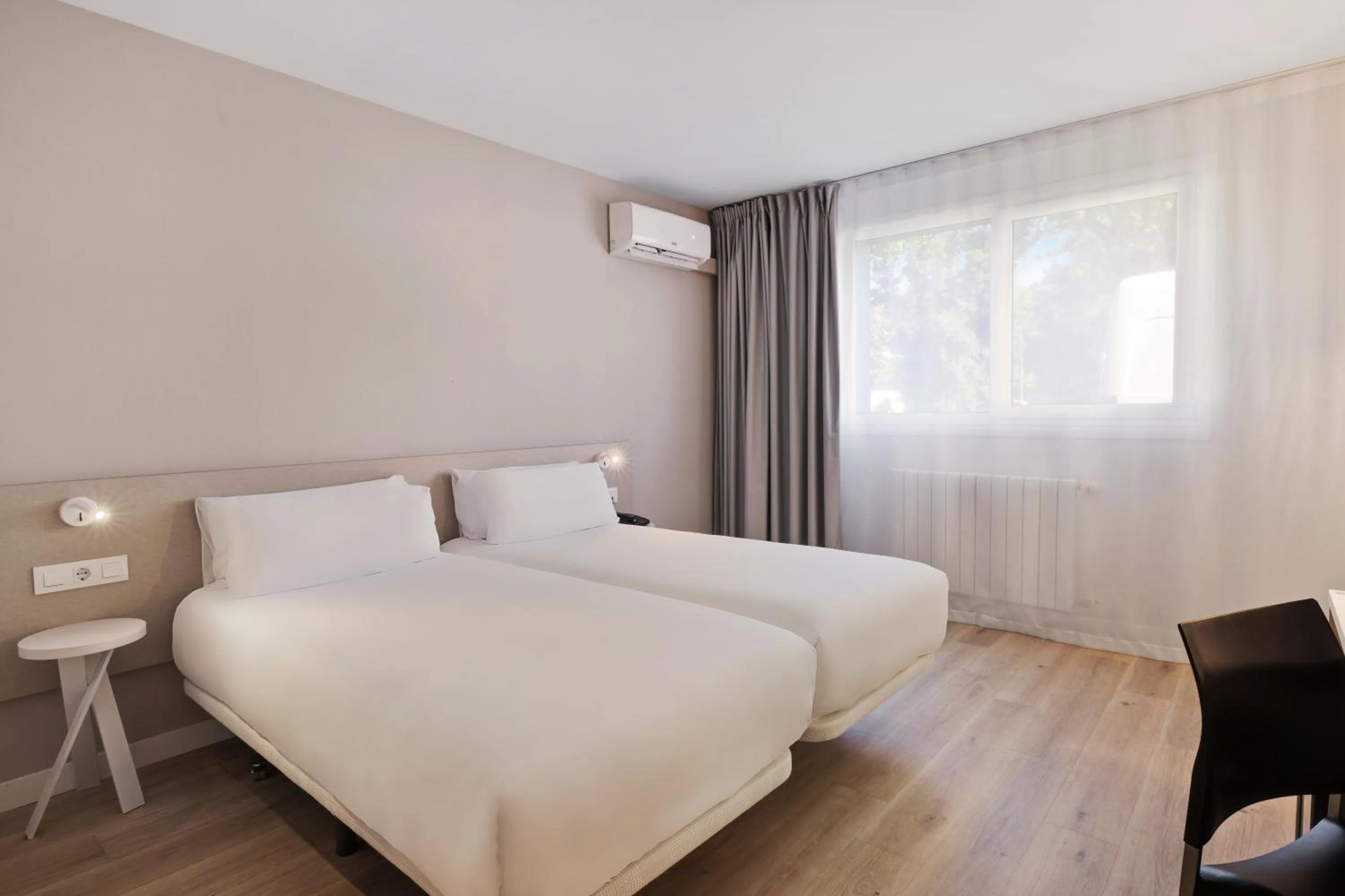 Bed in B&B HOTEL Oviedo