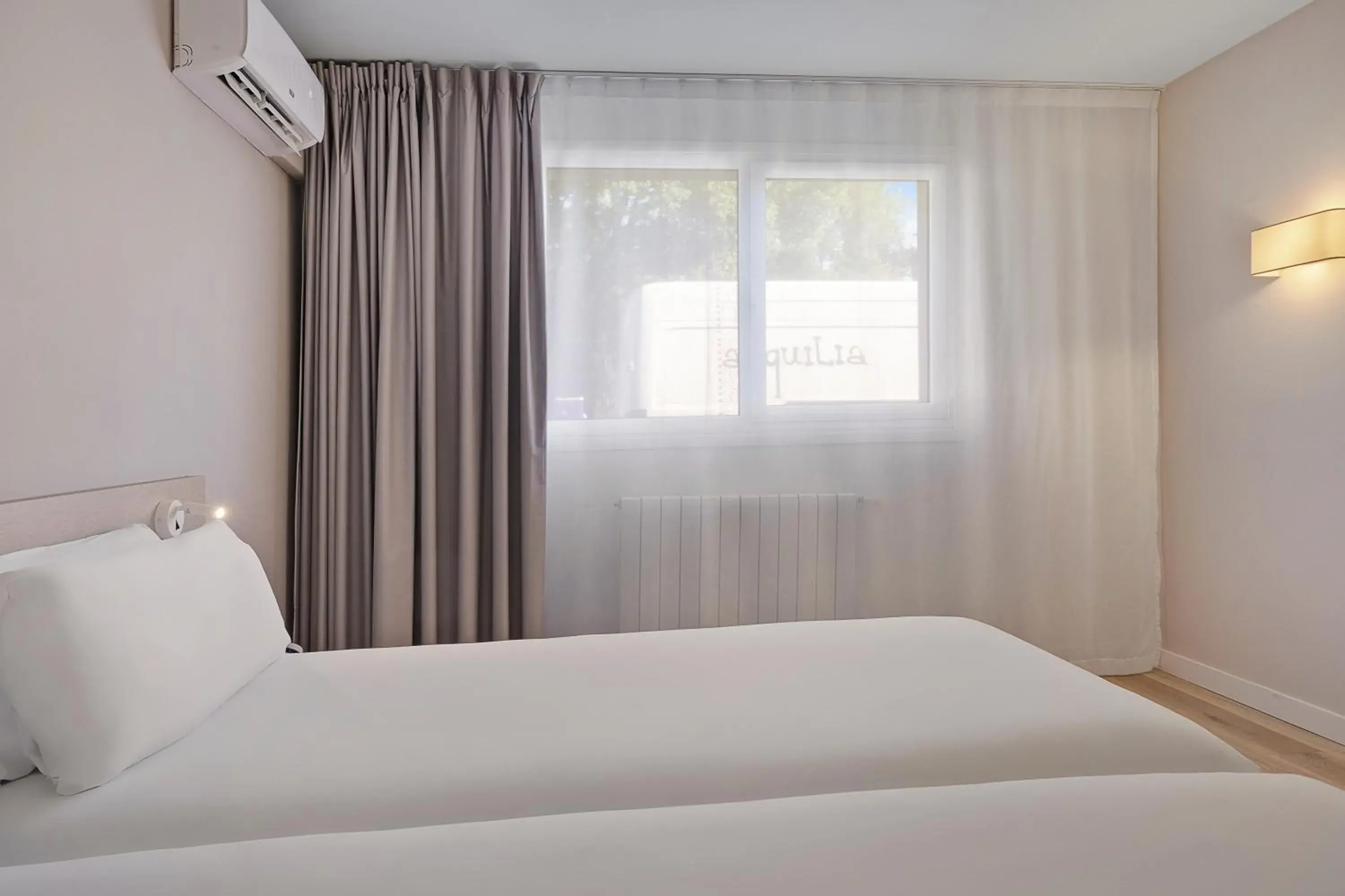 Twin Room in B&B HOTEL Oviedo Twin Room in B&B HOTEL Oviedo