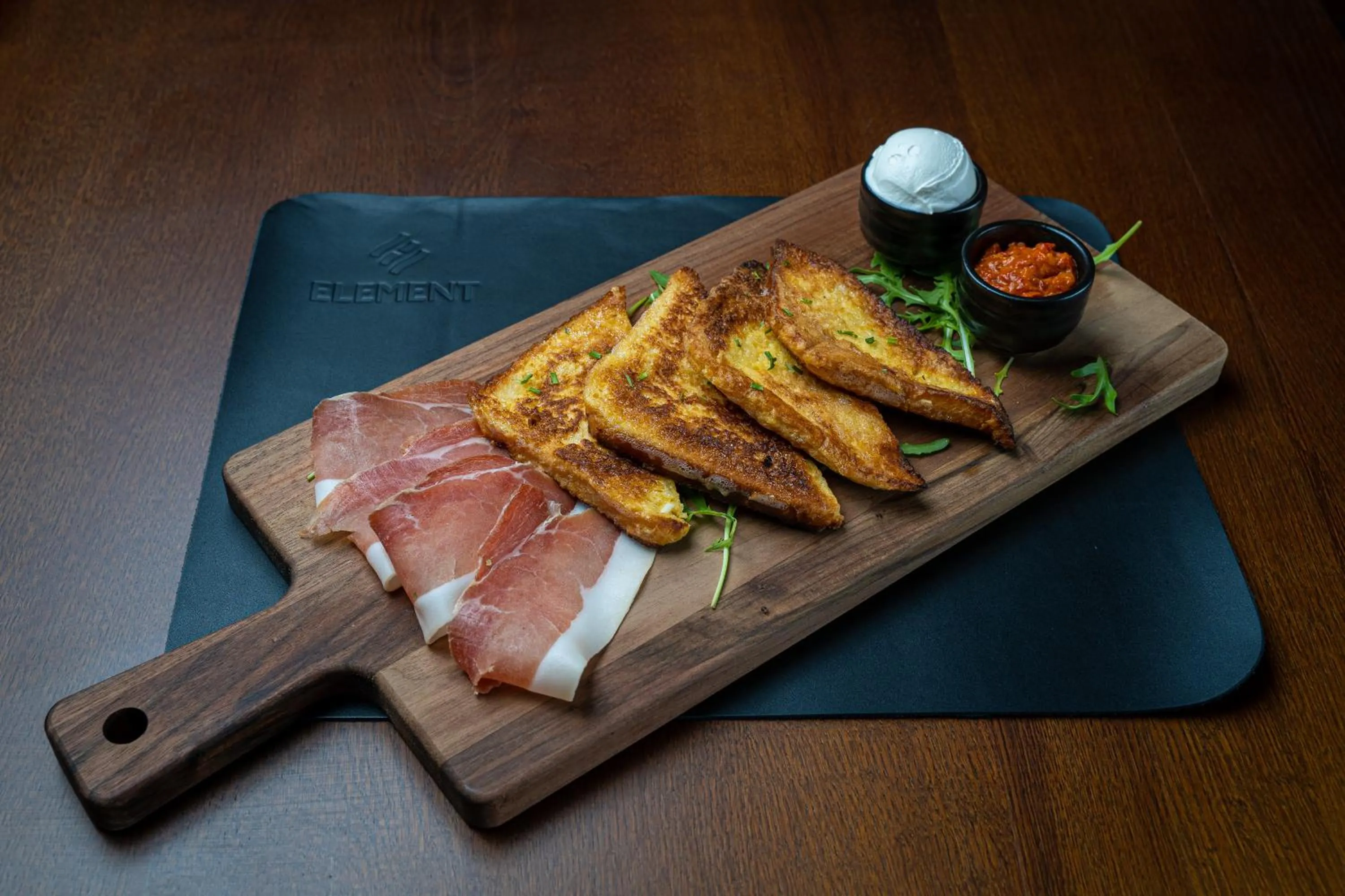 Restaurant/places to eat in Hotel Element