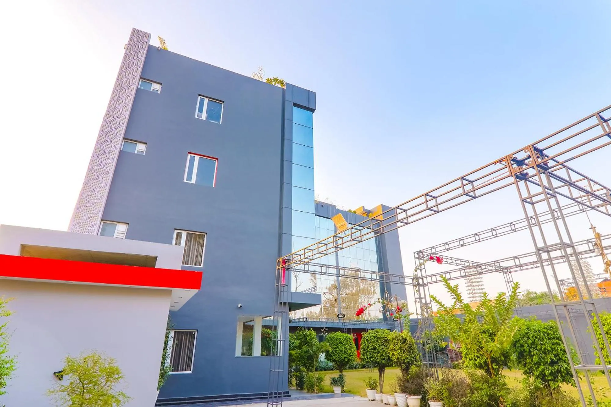 Property building in FabHotel BSA