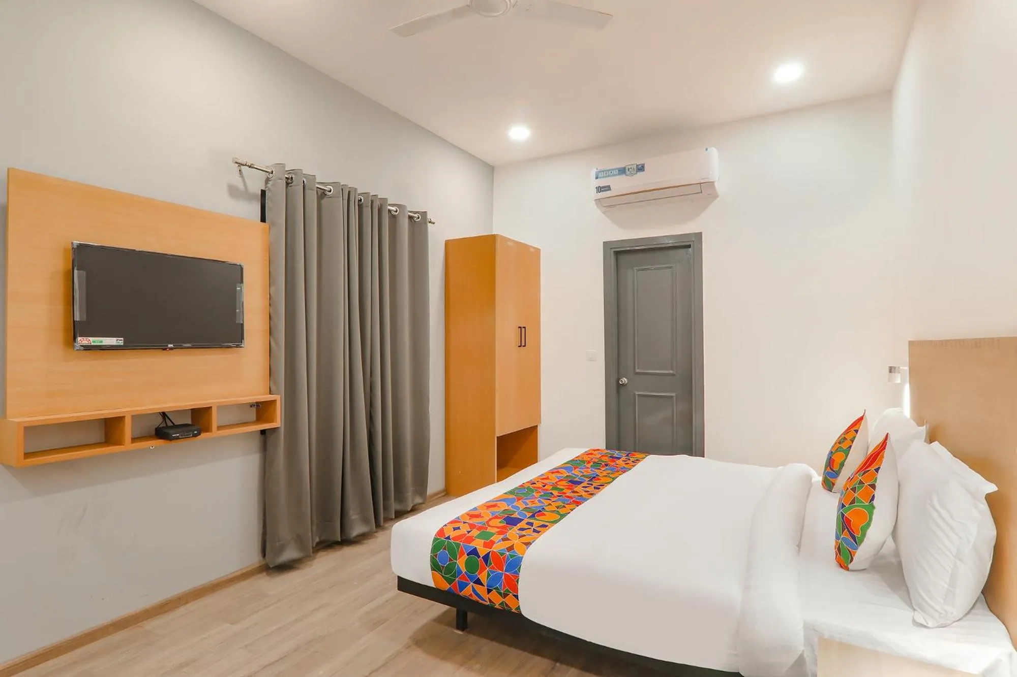 TV and multimedia, Bed in FabHotel BSA