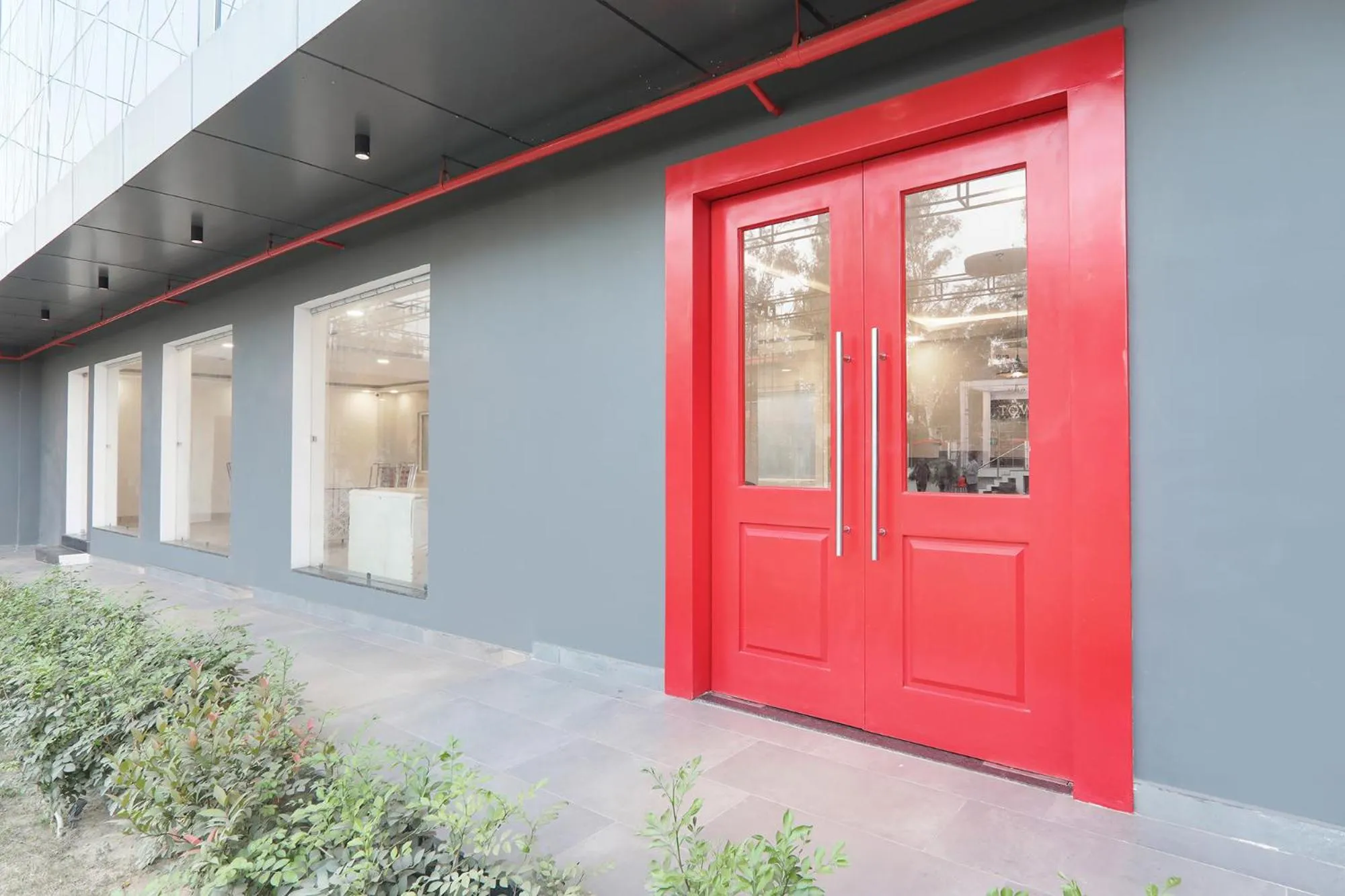 Facade/entrance in FabHotel BSA