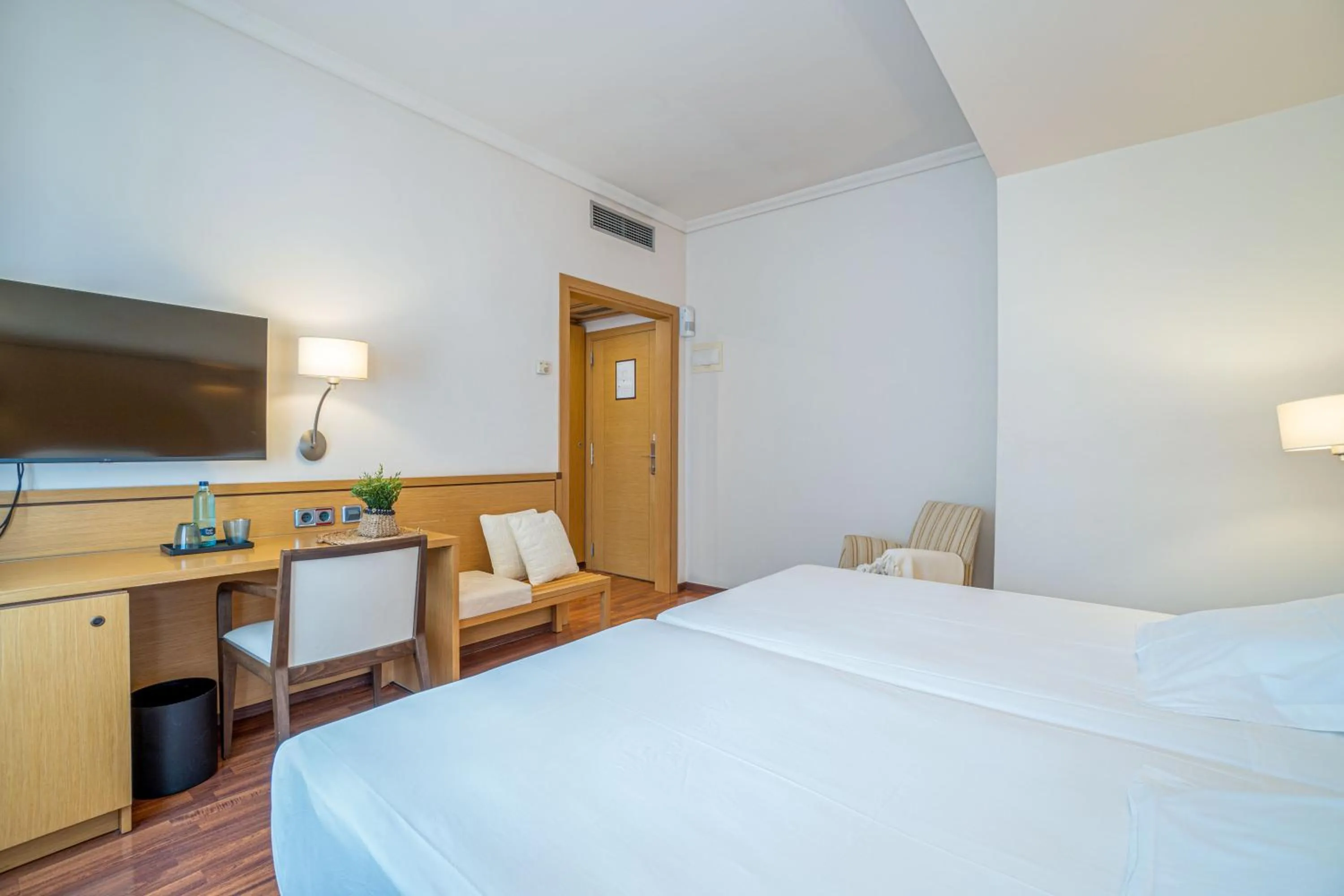 Photo of the whole room, Bed in Hotel Duran