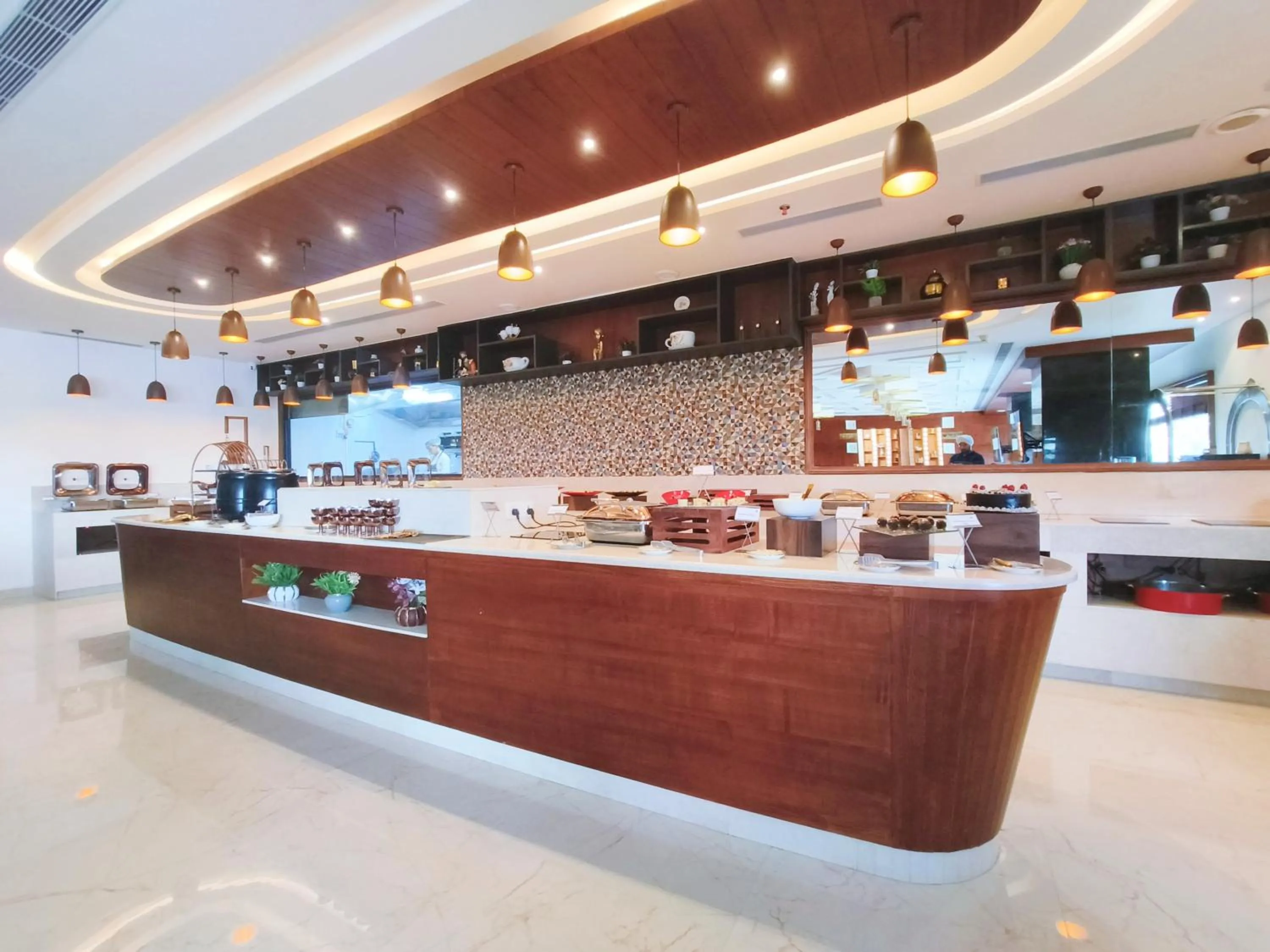 Food and drinks in Mariton Hotel