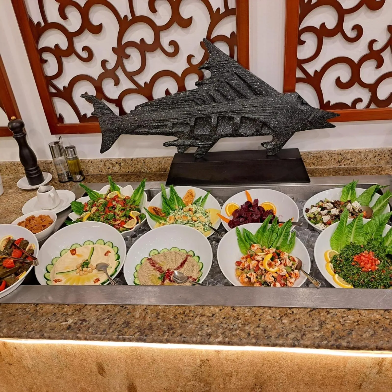 Restaurant/places to eat in Royal Concorde Hotel & Suite