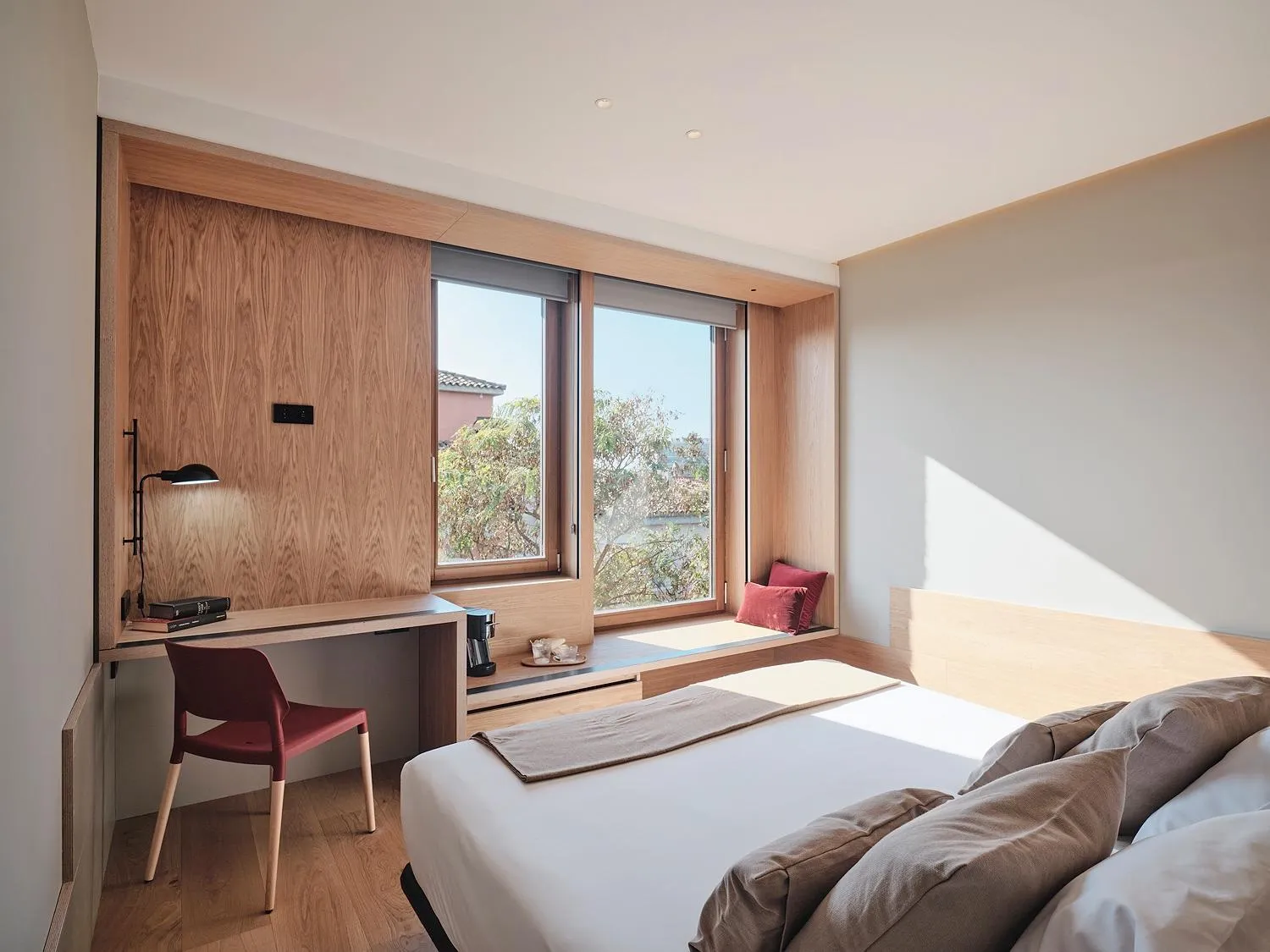 Coffee/tea facilities, Bed in Qgat Restaurant Events & Hotel