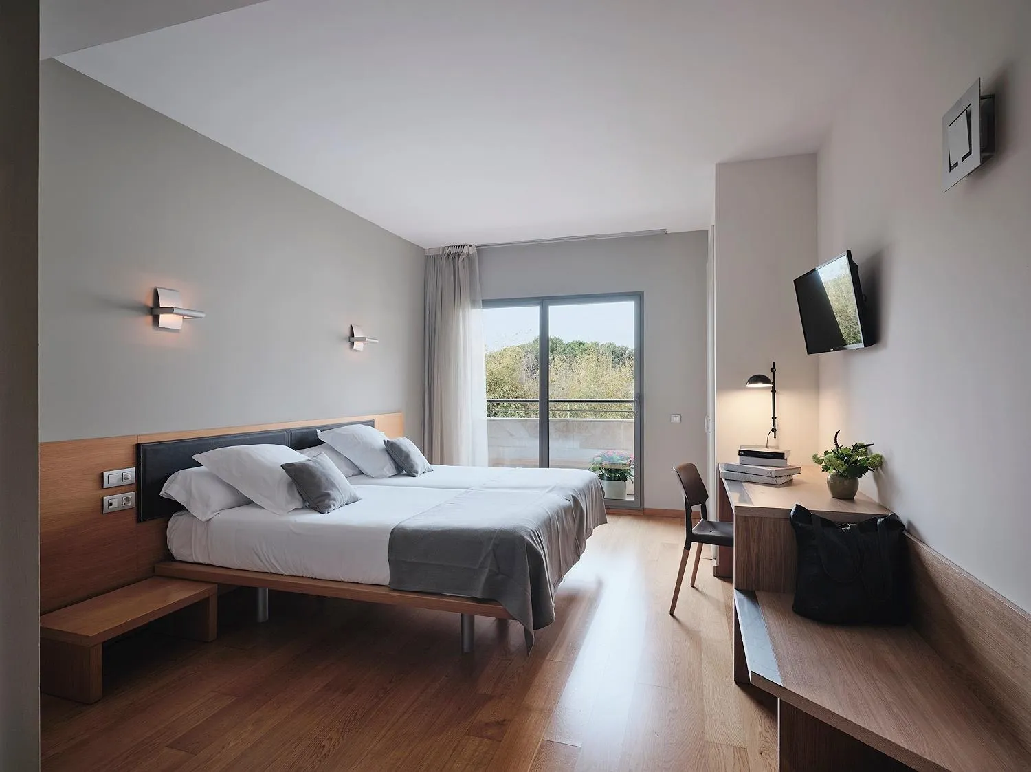 Bed in Qgat Restaurant Events & Hotel