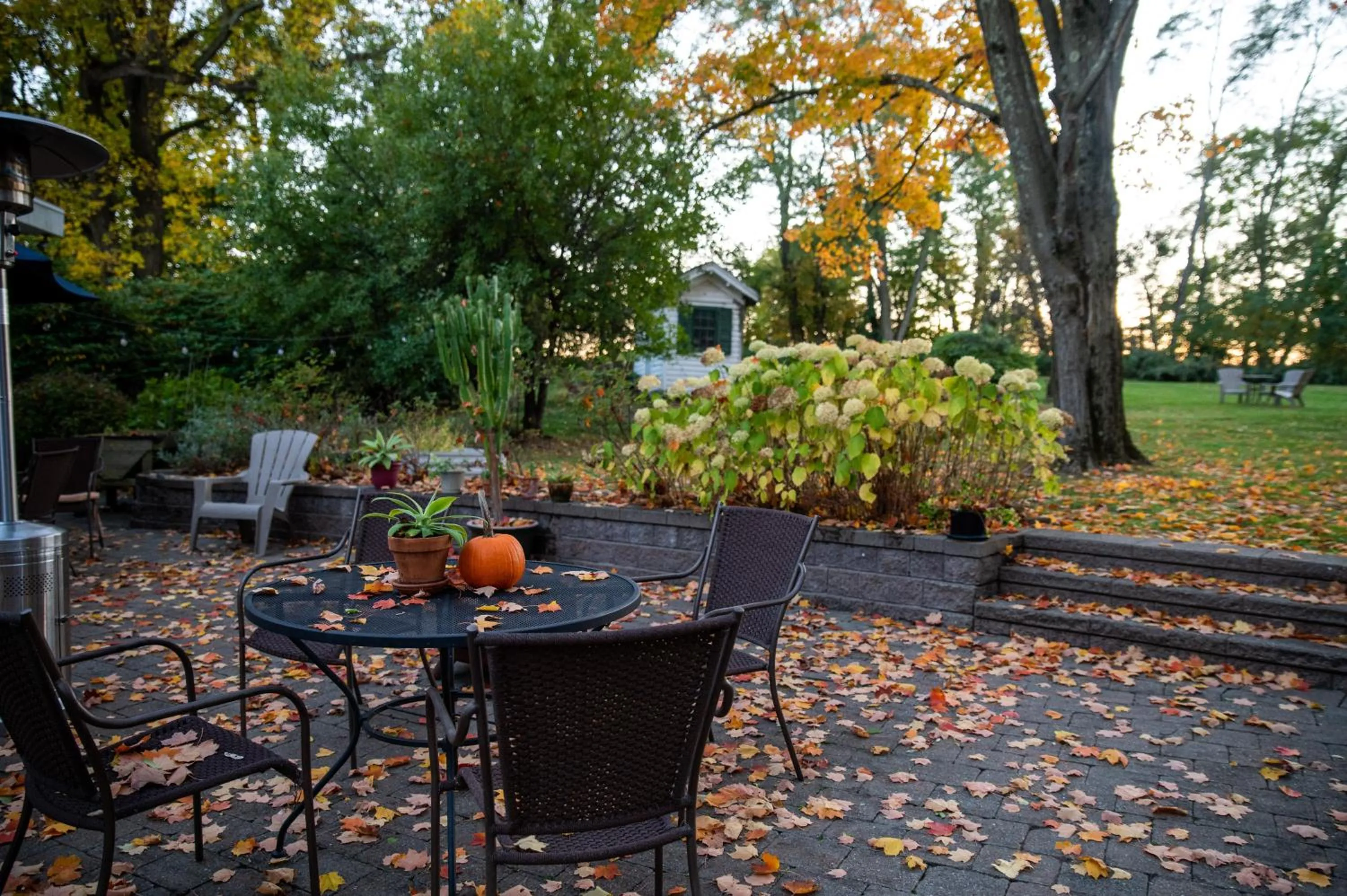 Autumn in Cromwell Manor Inn