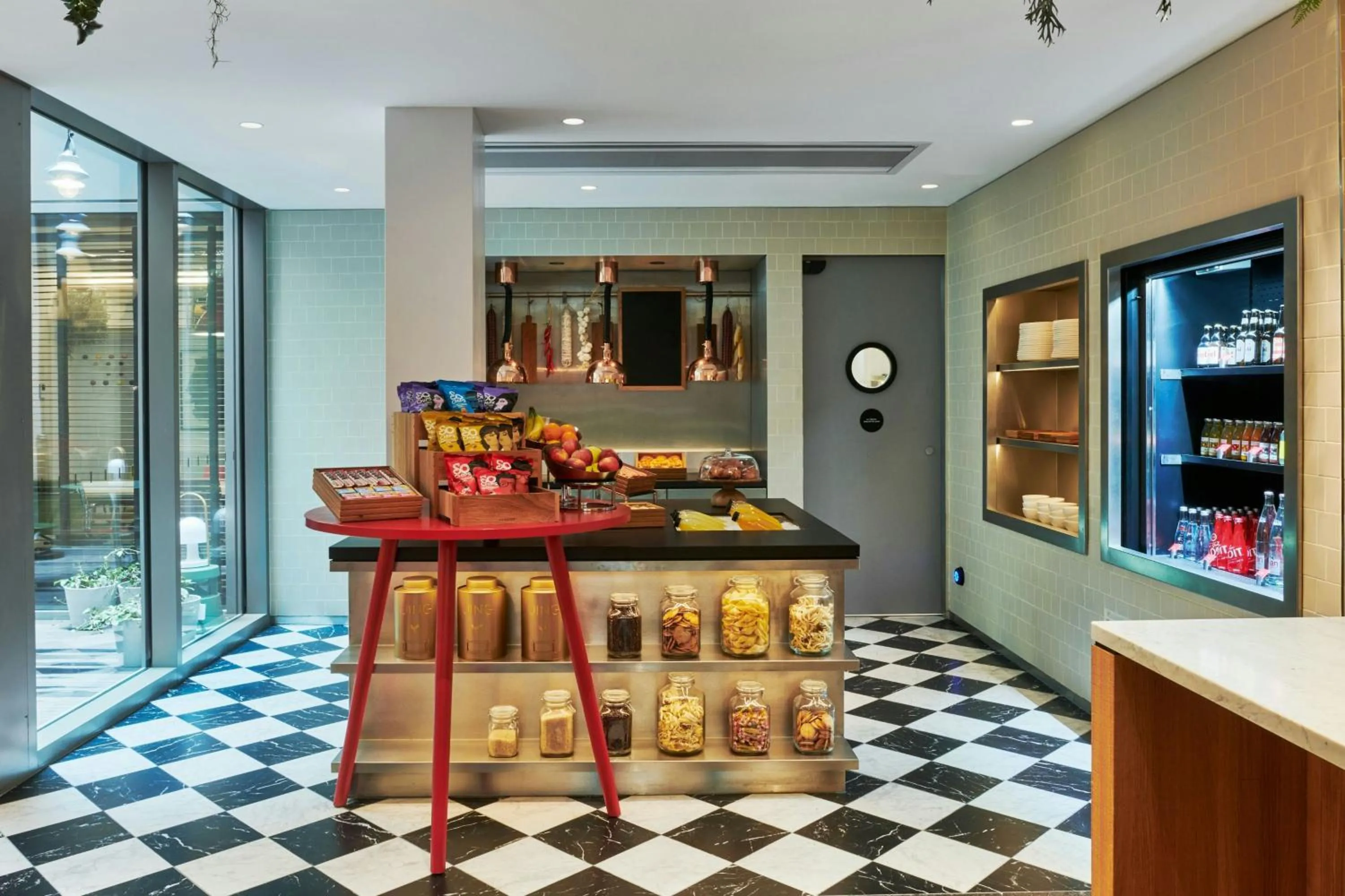 Restaurant/places to eat in citizenM Paris Opera