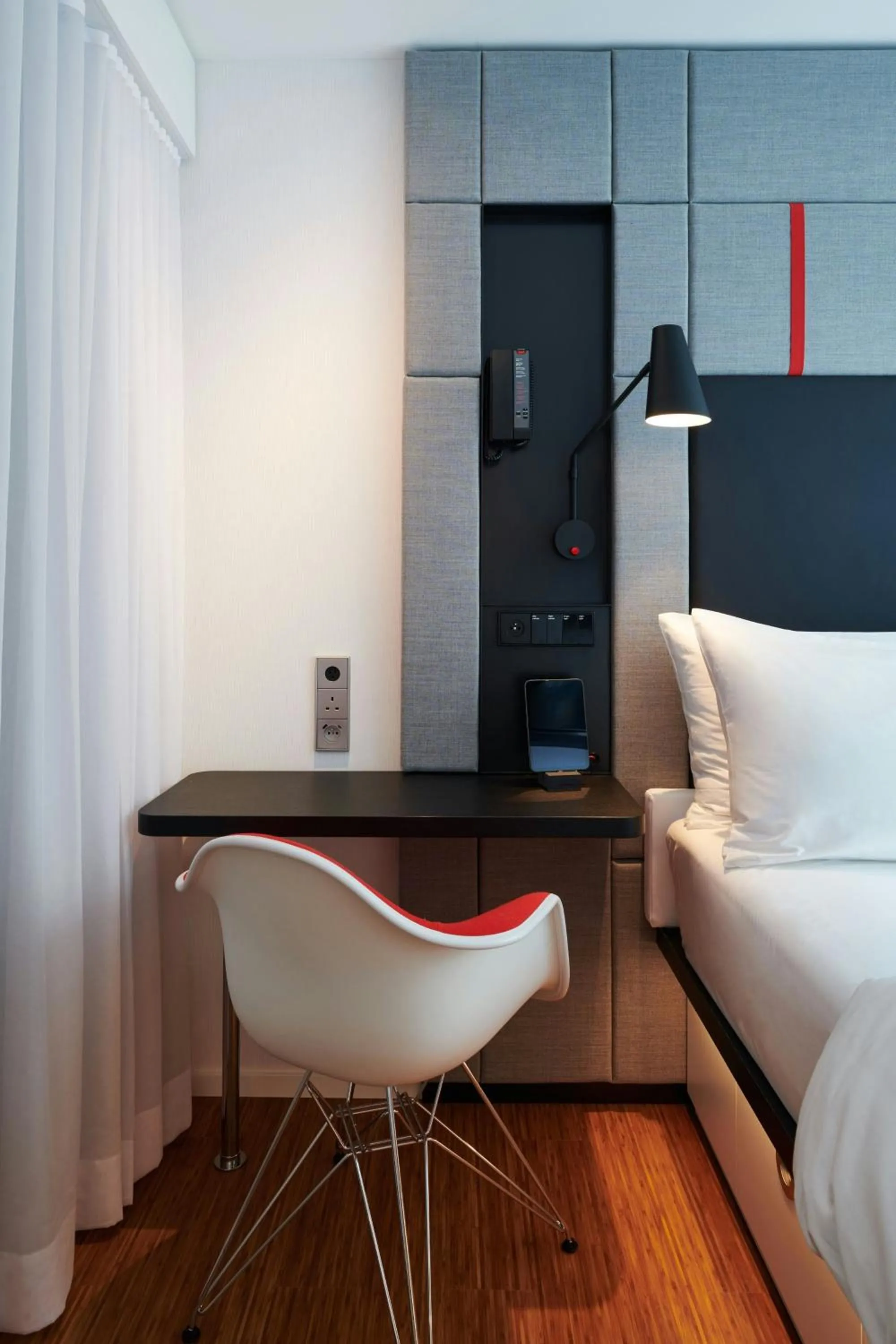 Bedroom, Bed in citizenM Paris Opera