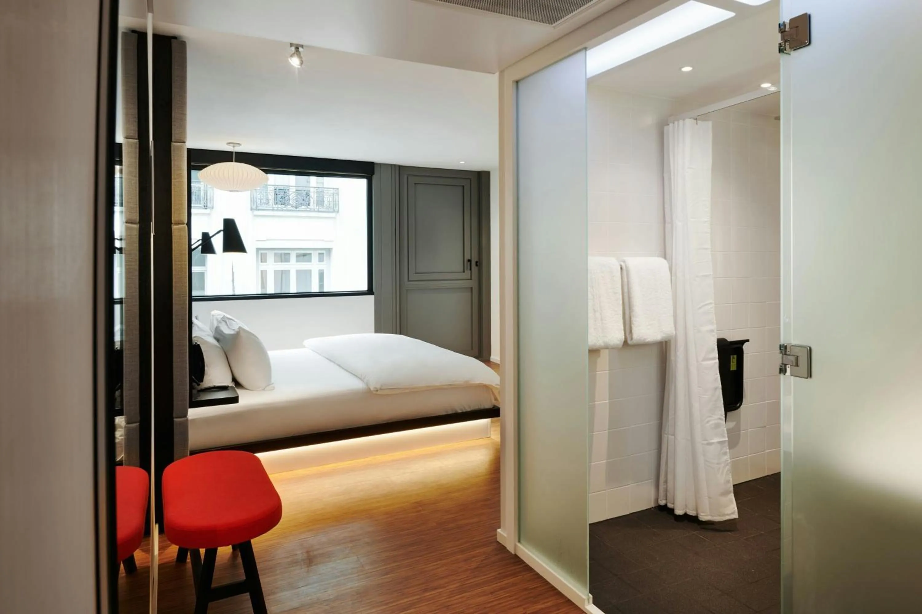 Bedroom, Bed in citizenM Paris Opera