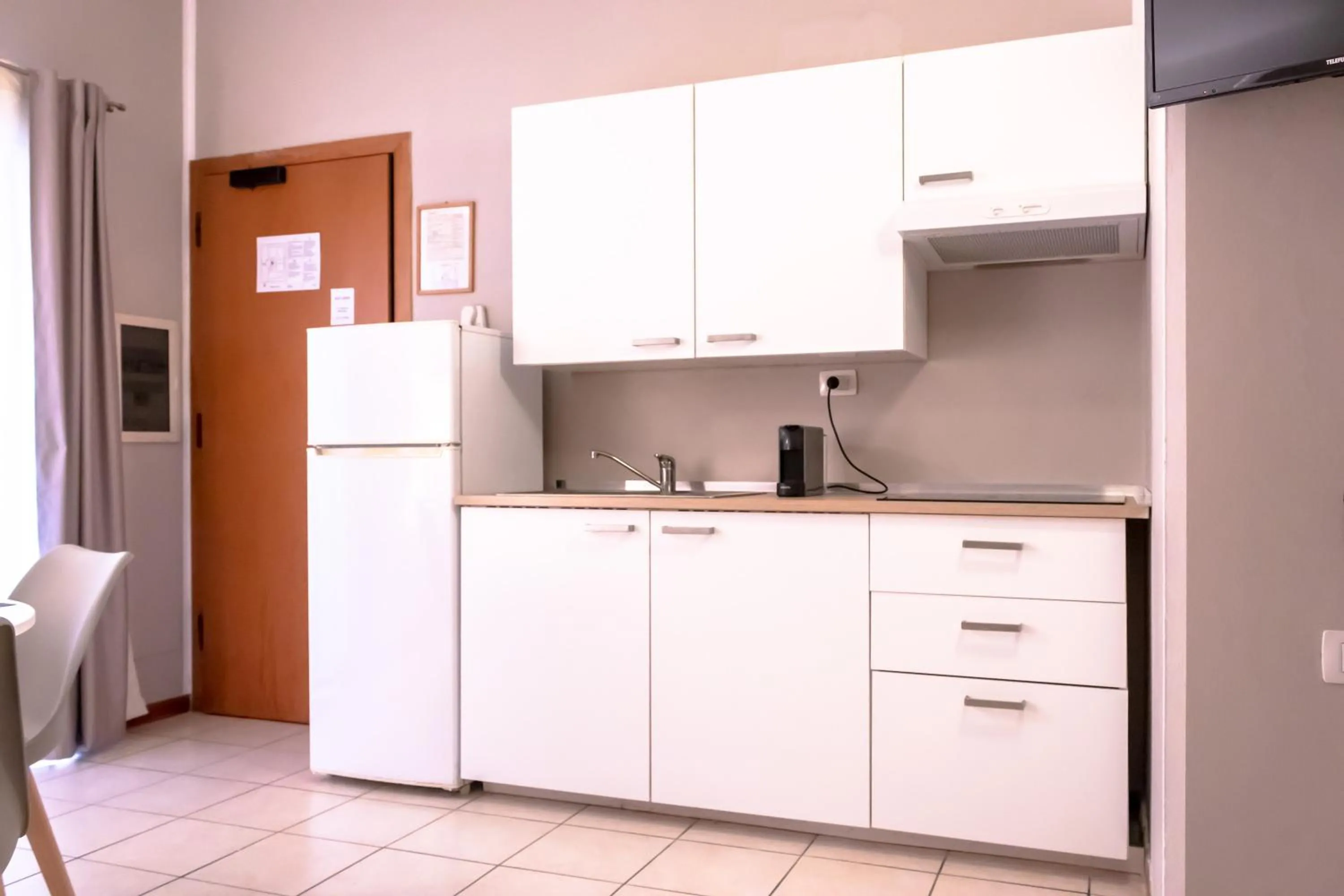 Kitchen or kitchenette in Residence Marittimo Riccione