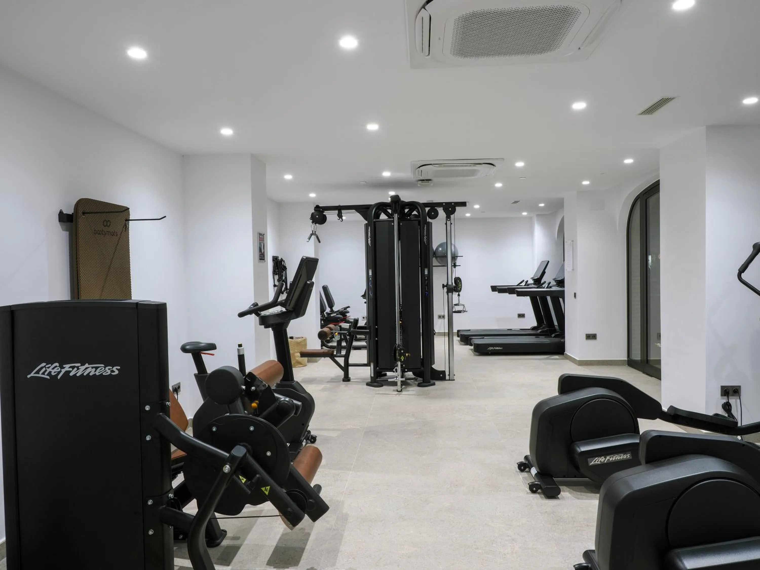 Fitness centre/facilities in Hotel Apartamentos Bajondillo