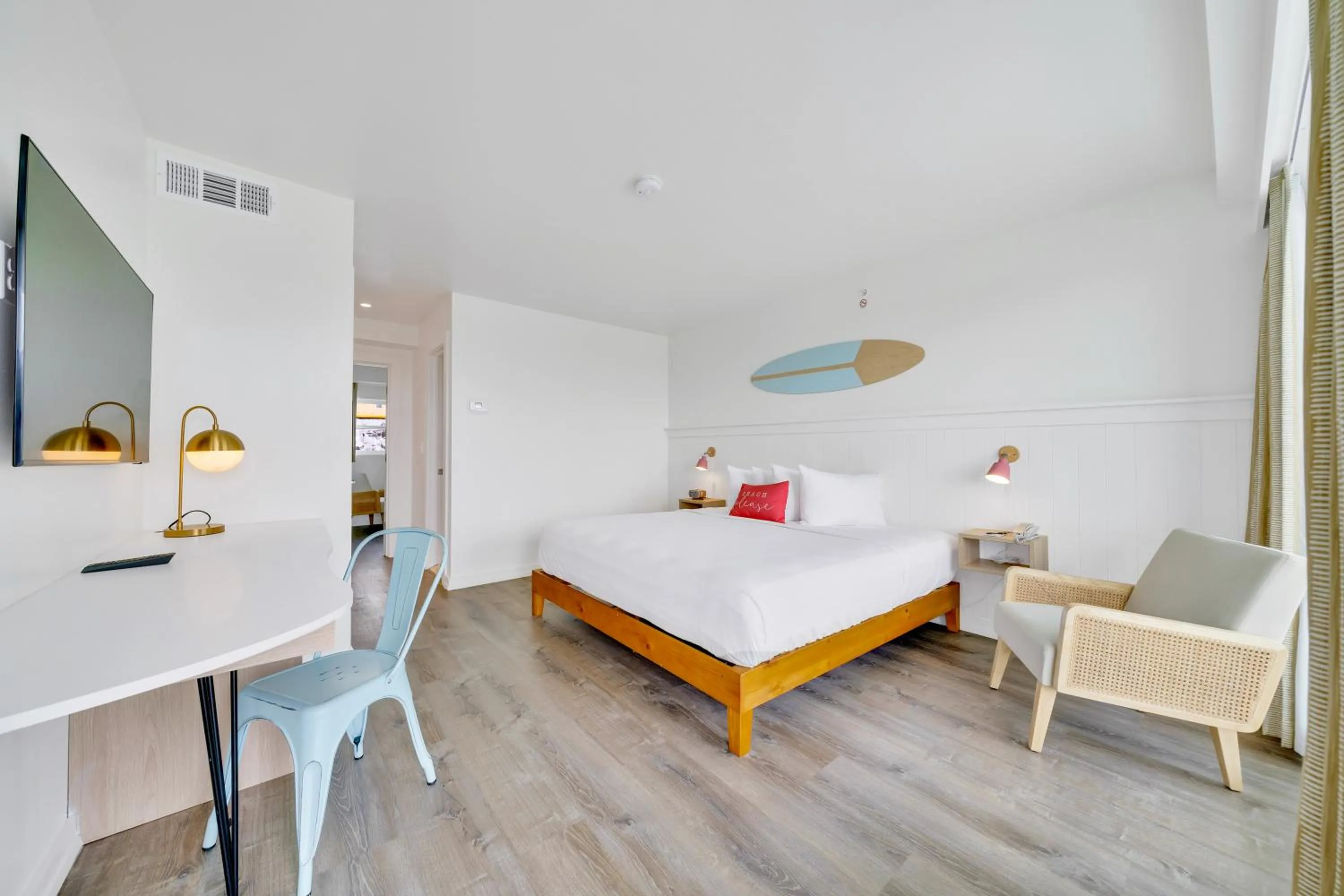 Bedroom, Bed in Madison Resort Wildwood Crest