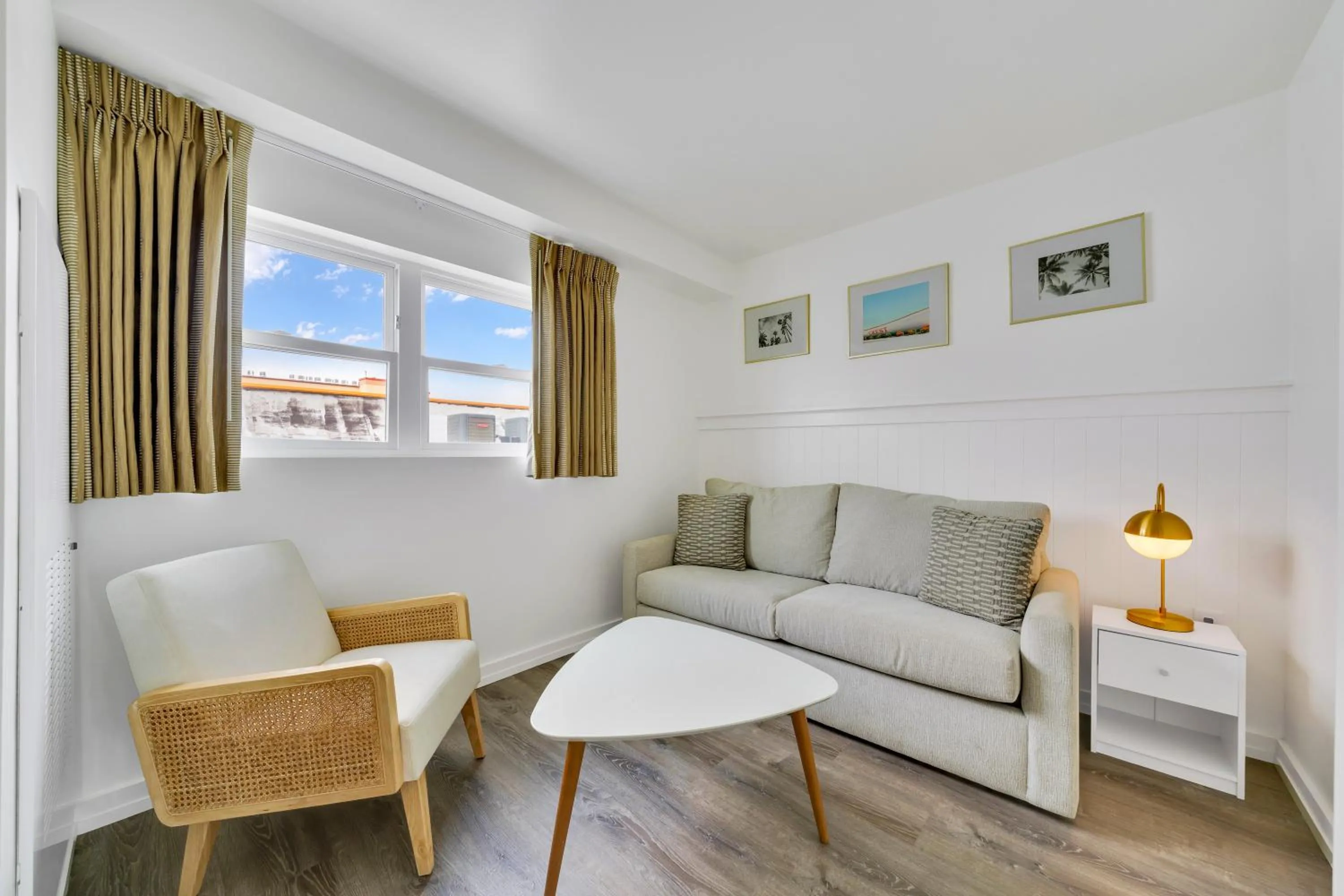 Living room in Madison Resort Wildwood Crest