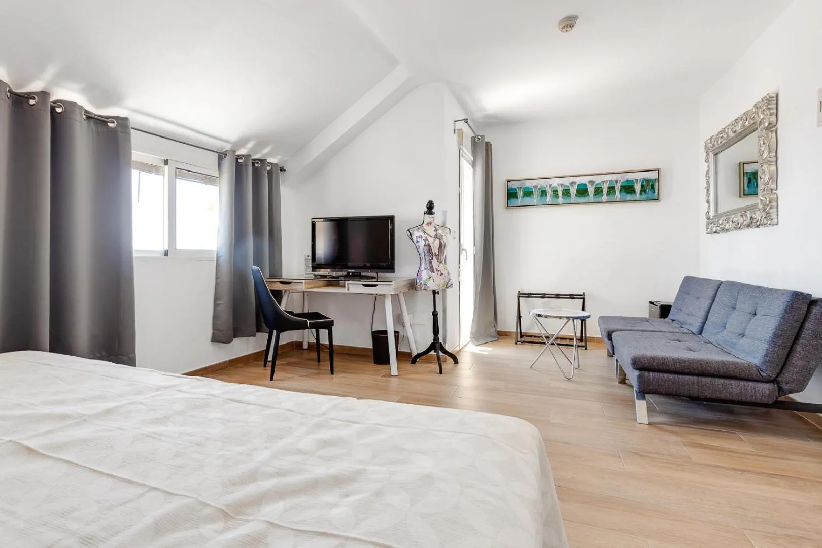 Bedroom, Bed in Hotel Madrid