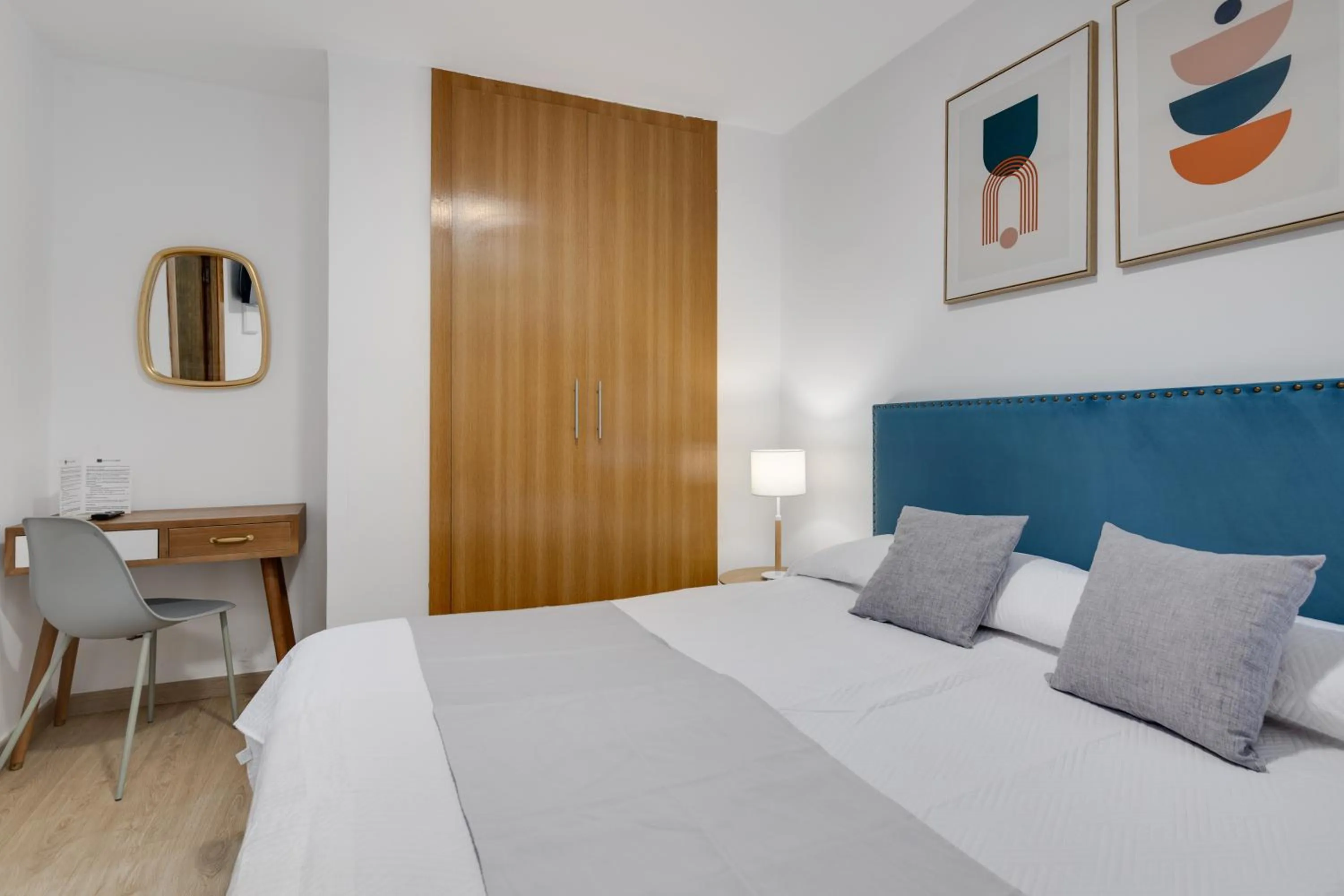 Bedroom, Bed in Hotel Madrid