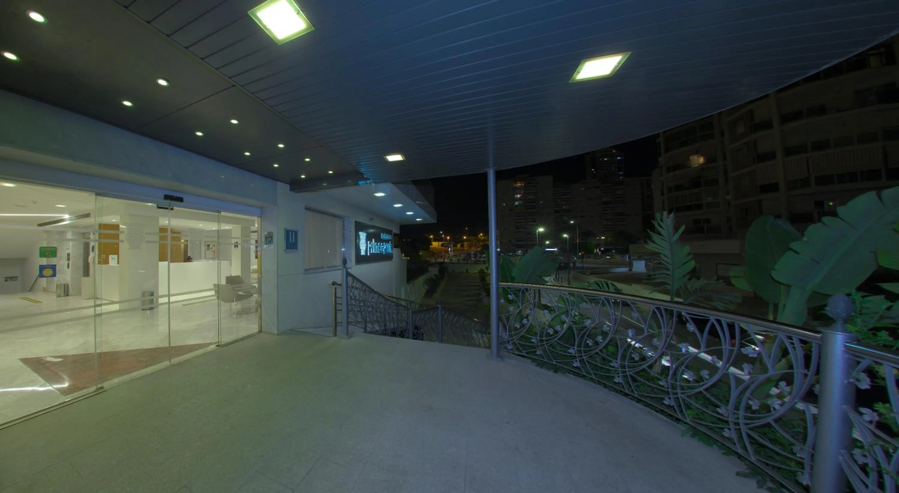 Facade/entrance in Prince Park