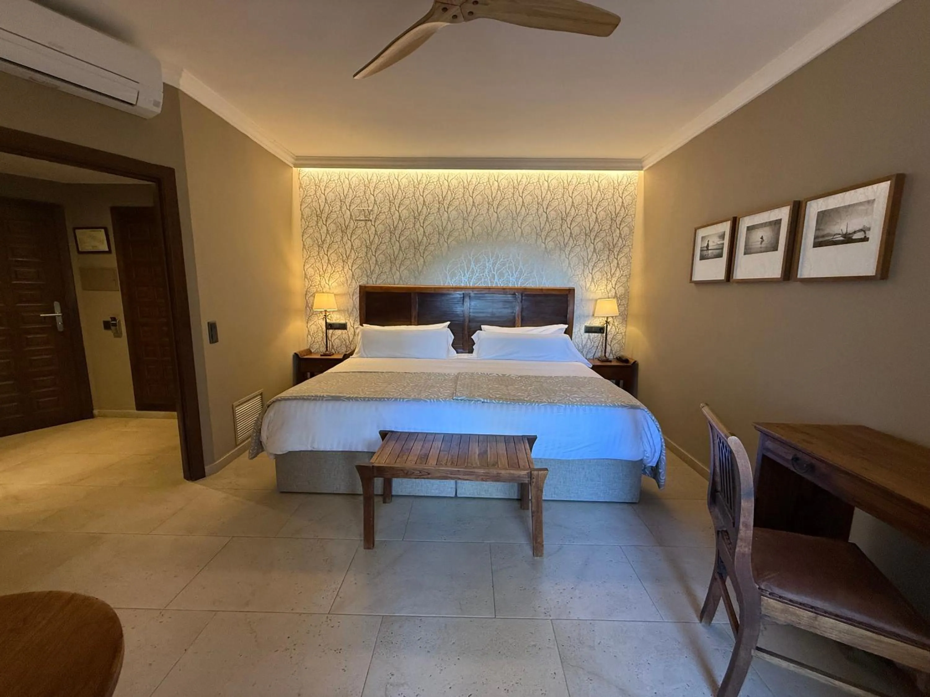 Bed in SWISS MORAIRA HOTEL & SPA - Adults only