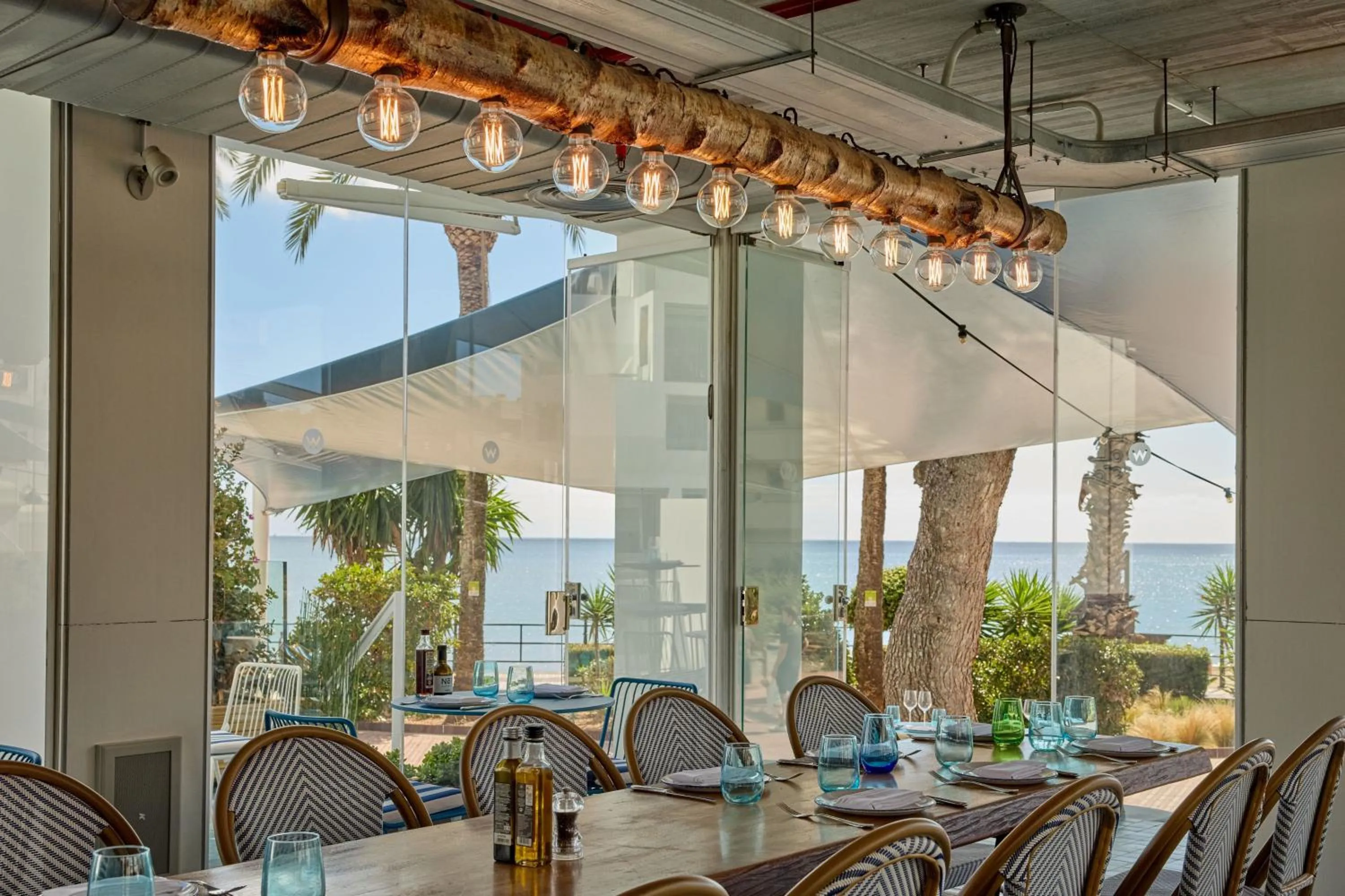 Restaurant/places to eat in W Ibiza