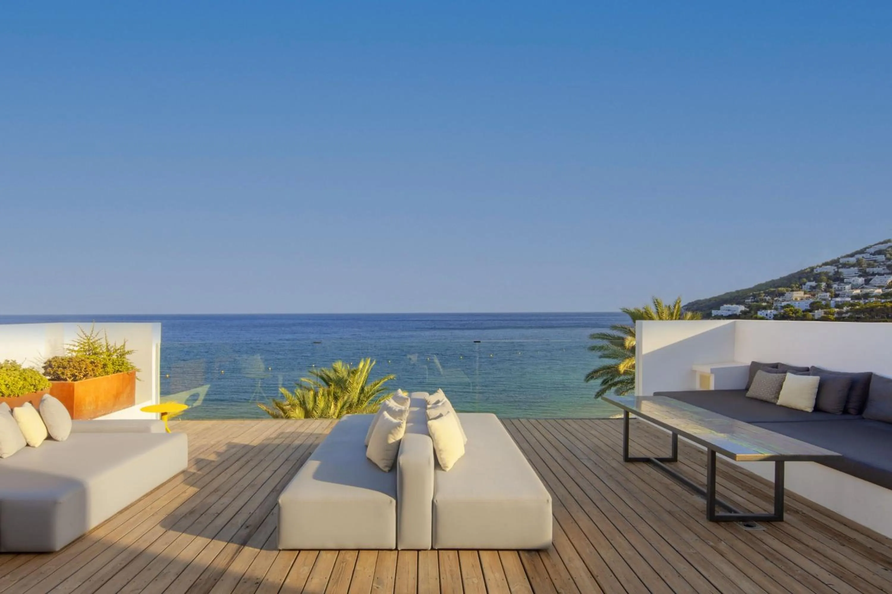 Photo of the whole room in W Ibiza