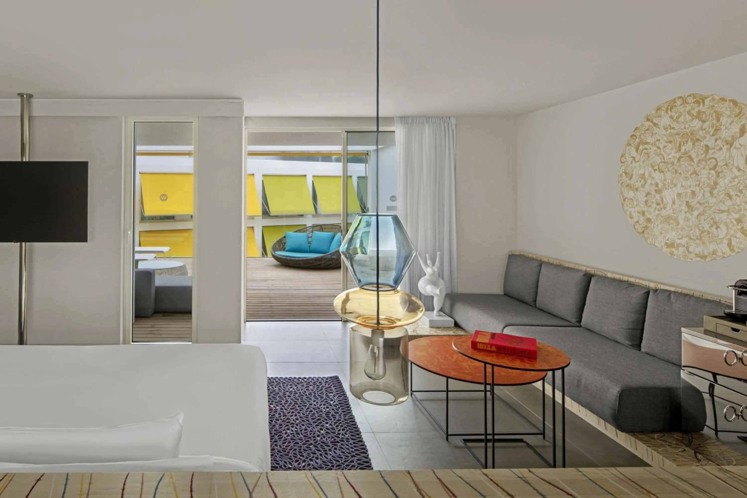 Photo of the whole room, Bed in W Ibiza