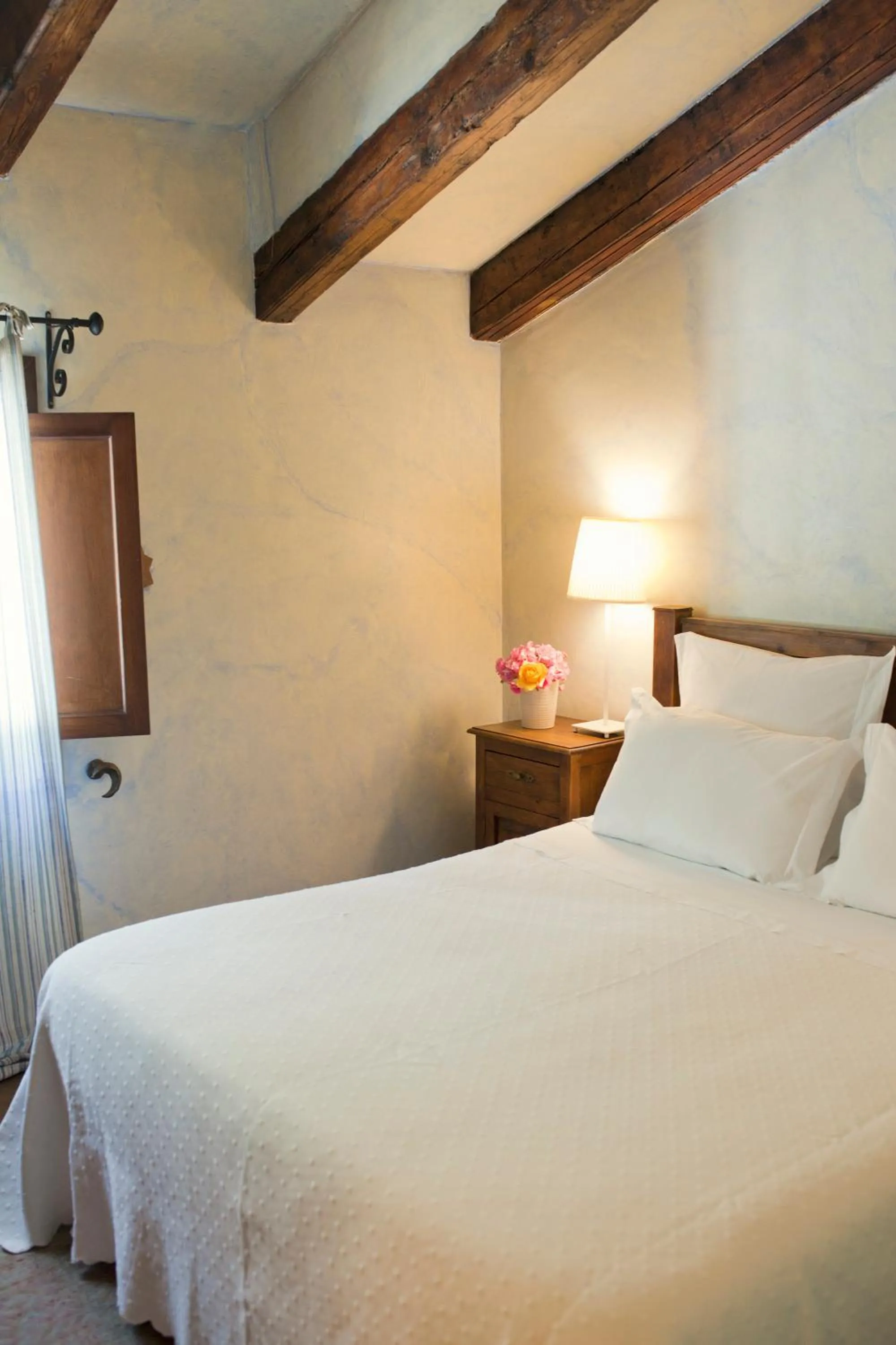 Photo of the whole room, Bed in Alavera de los Baños