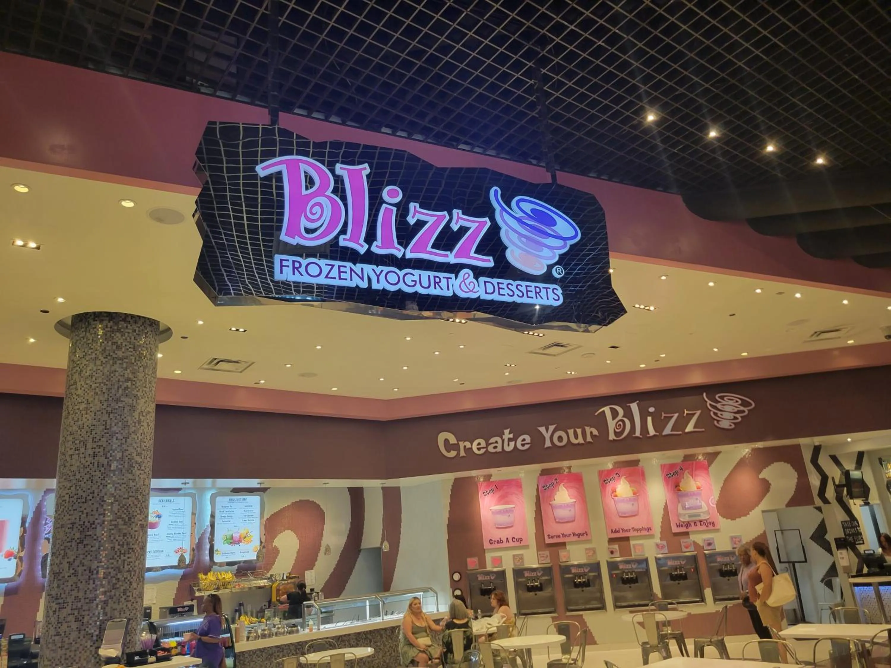 Restaurant/places to eat in MGM Signature Towers, Balcony Suite, Strip View - NO RESORT FEES!