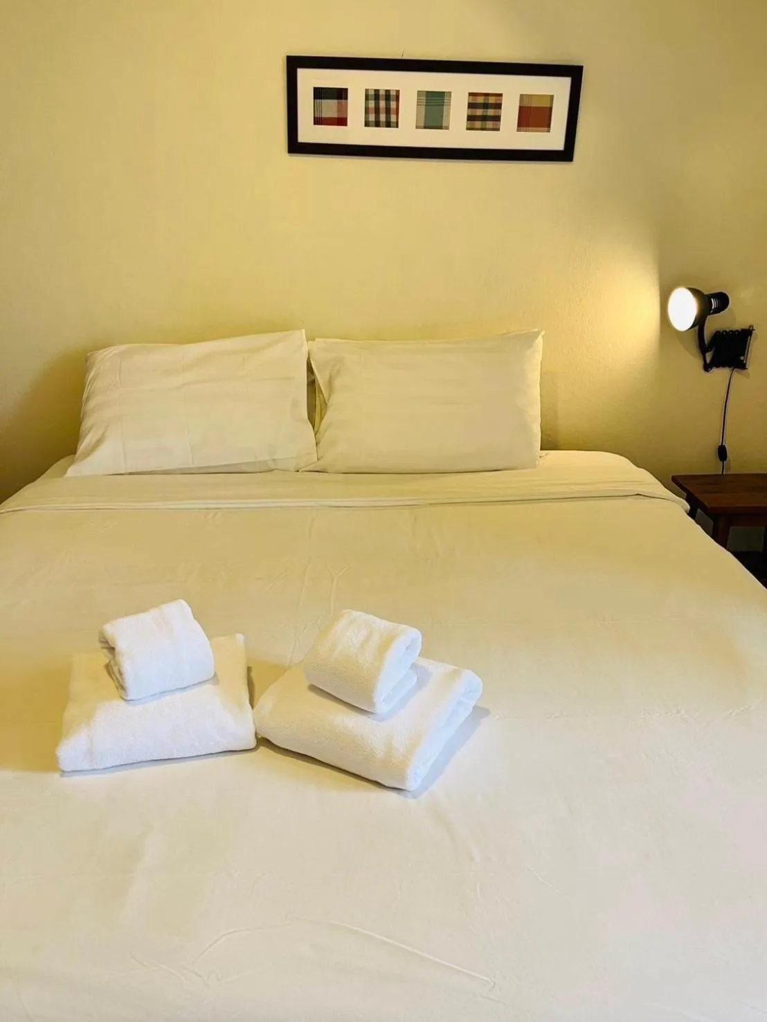 Bed in UDEE Cozy Hotel