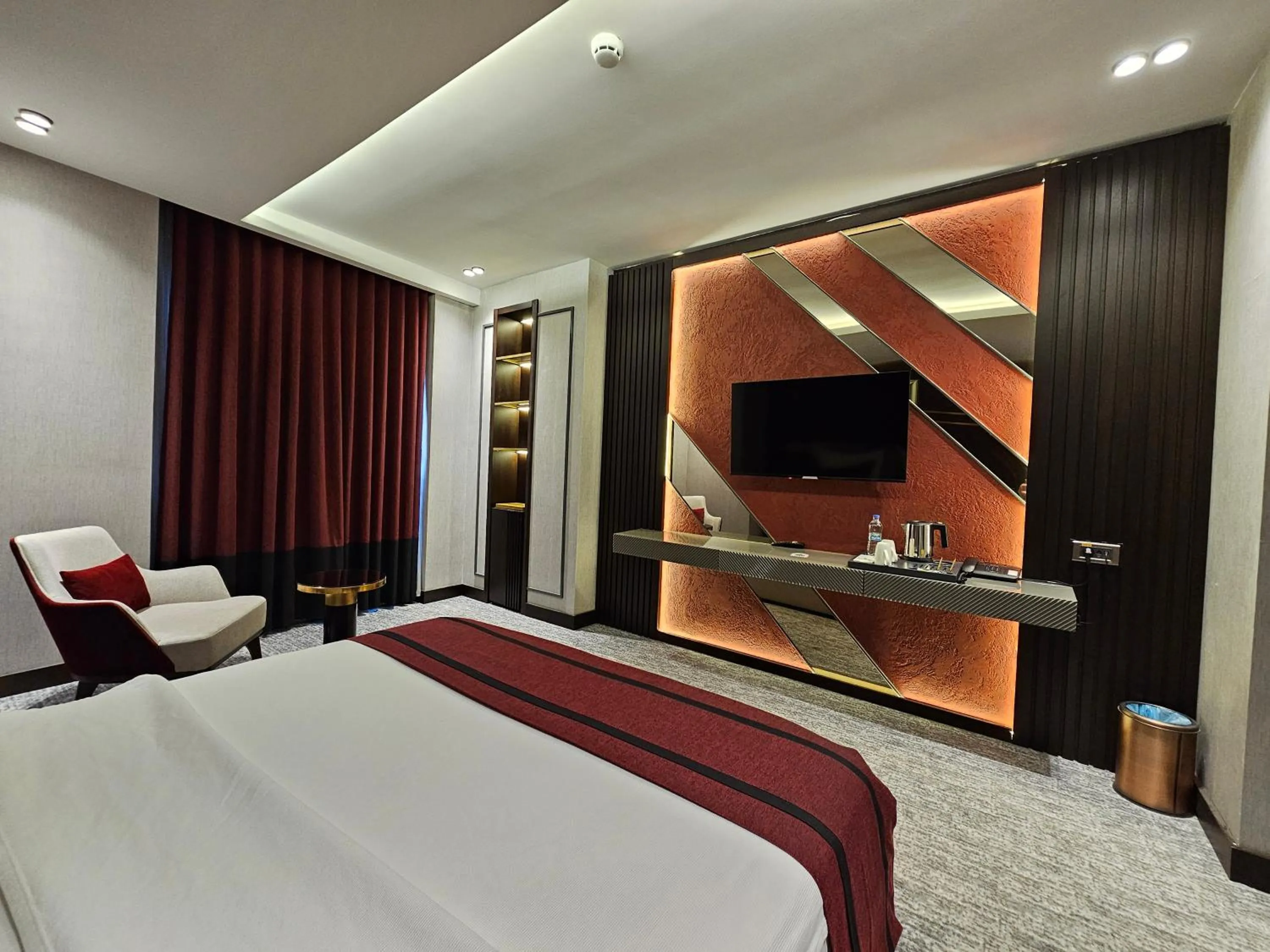 TV and multimedia, Bed in Asur Imperıal Hotel