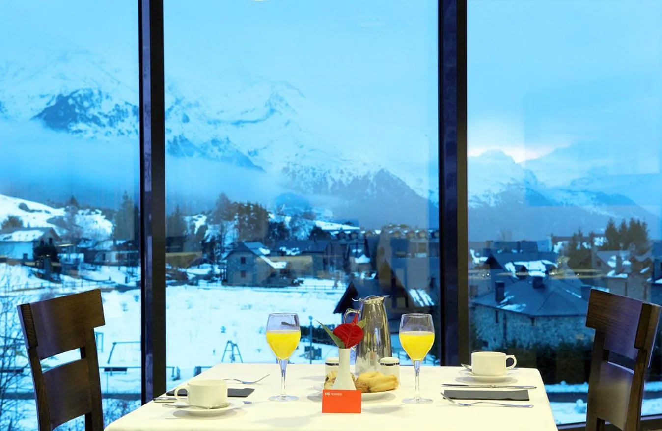 Restaurant/places to eat in HG Alto Aragón