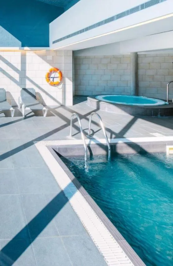 Swimming pool in HG Alto Aragón