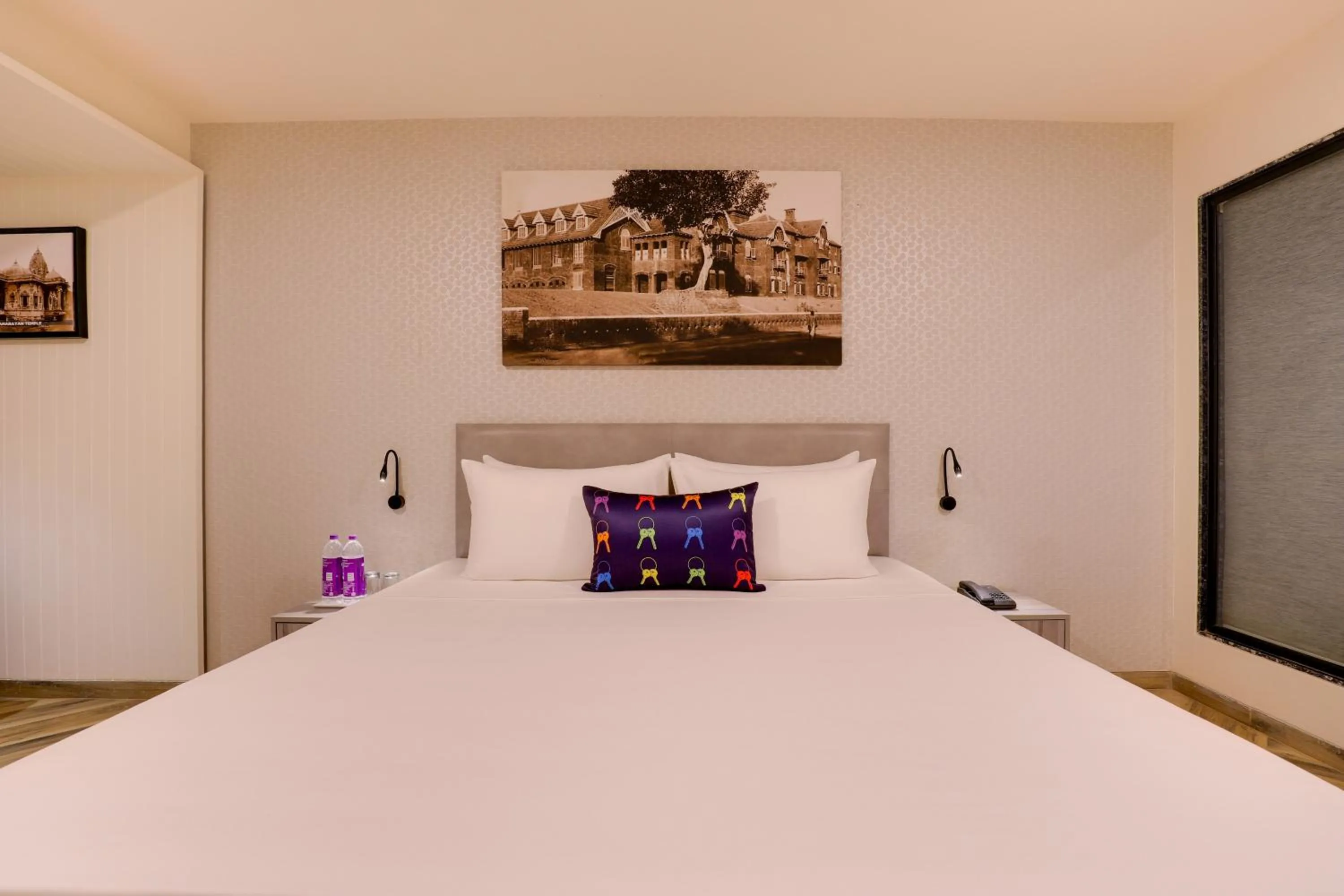 Bedroom, Bed in Keys Lite by Lemon Tree Hotels, Vadodara