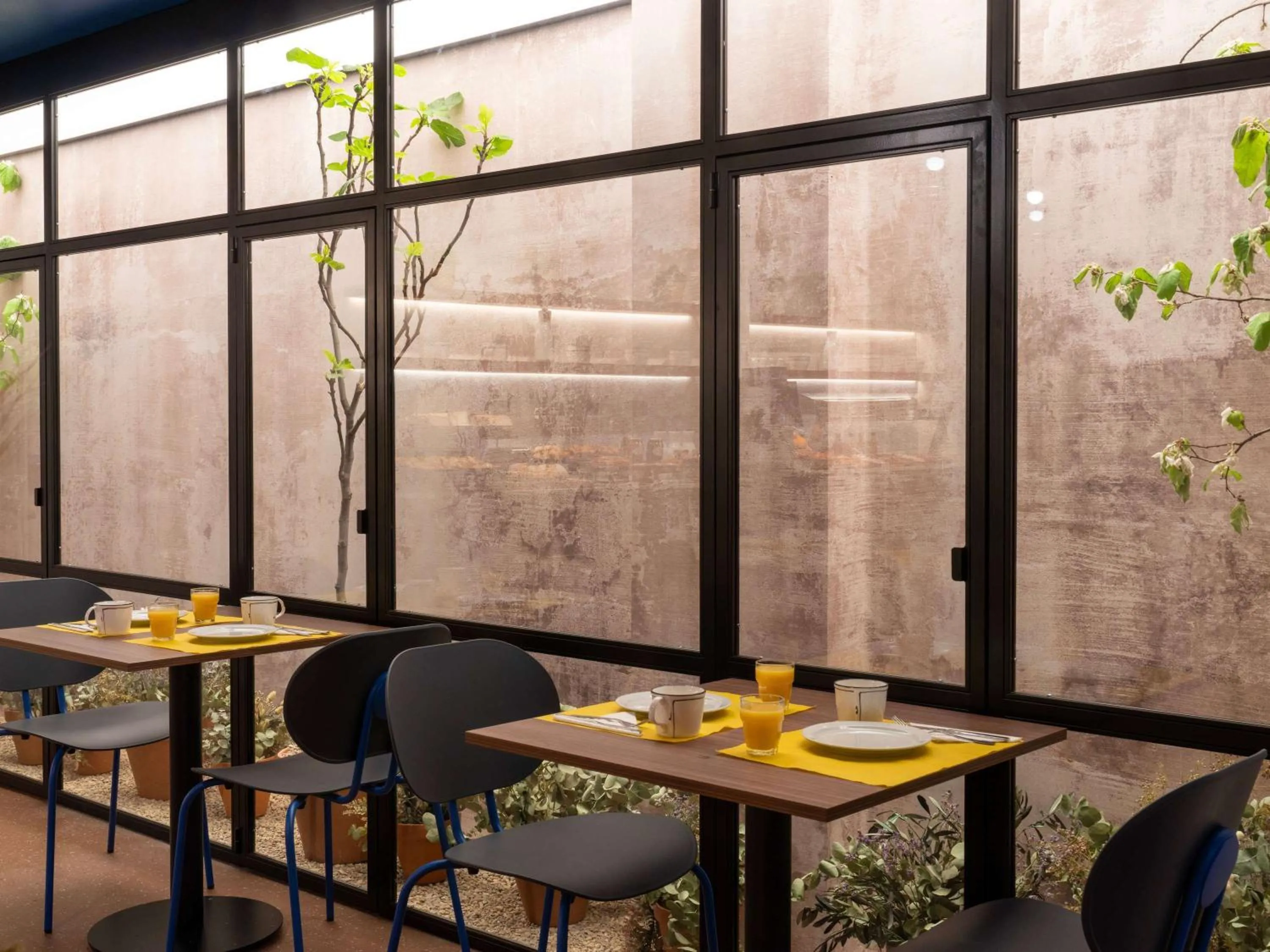 Sports in Ibis Styles Zaragoza Centro