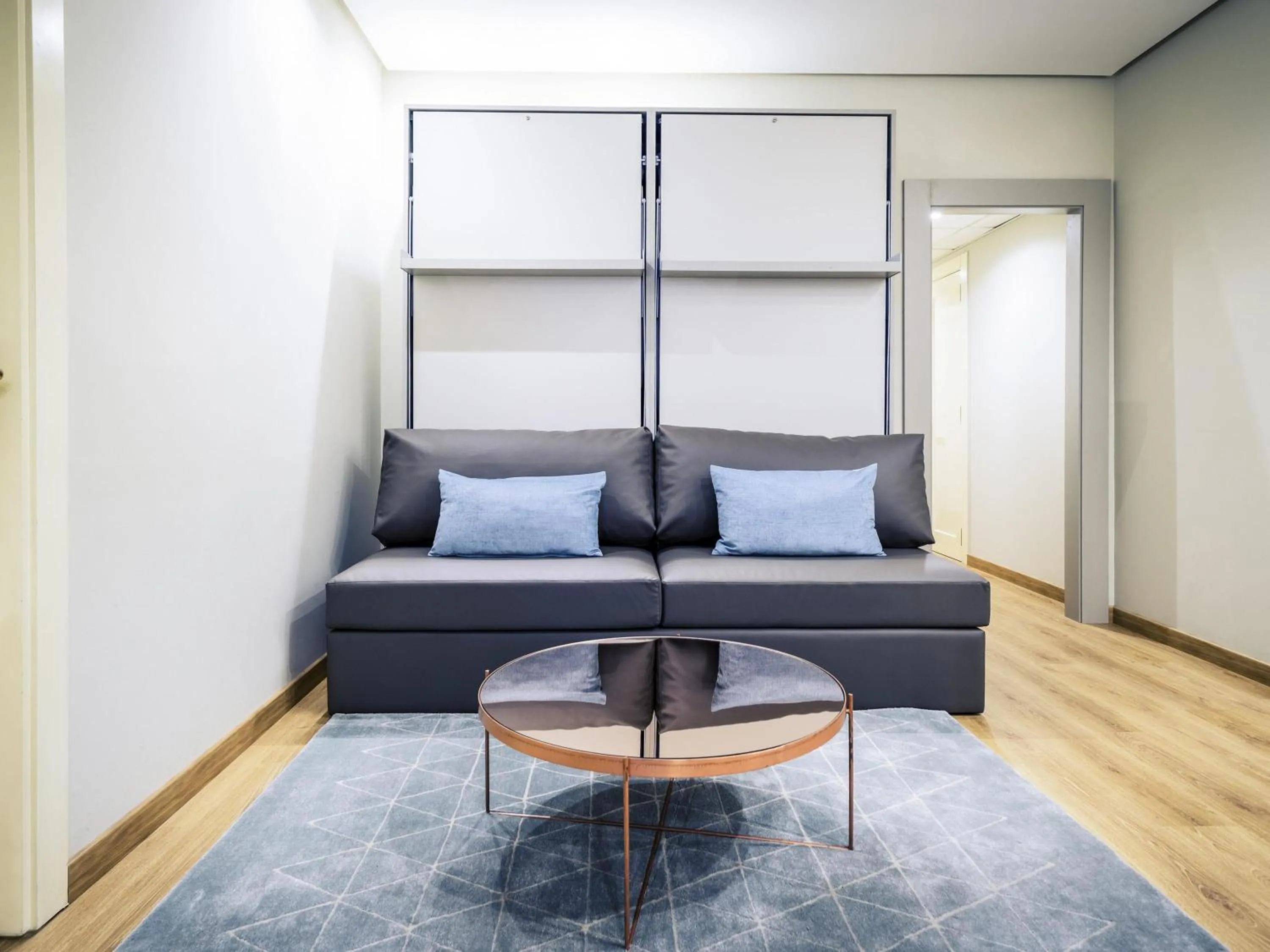 Bedroom in Mercure Carlton Rioja