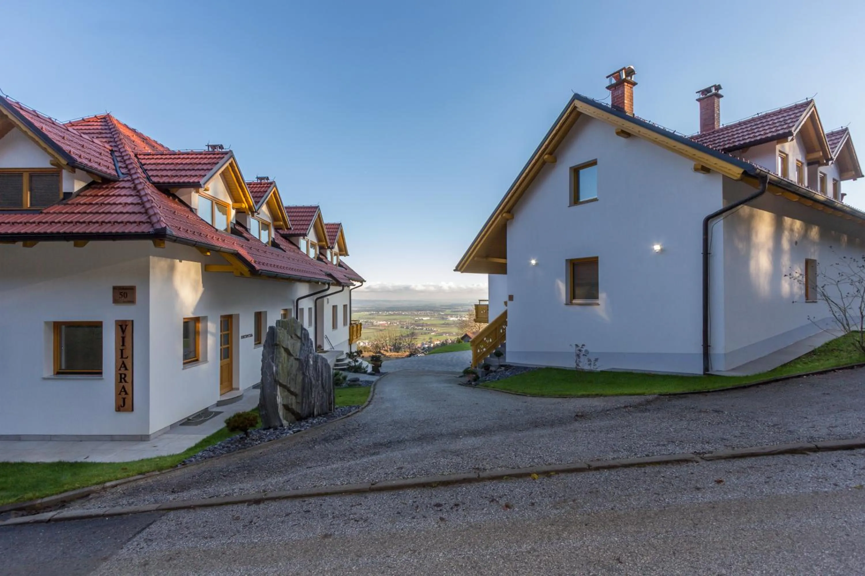 Property building in Vilaraj