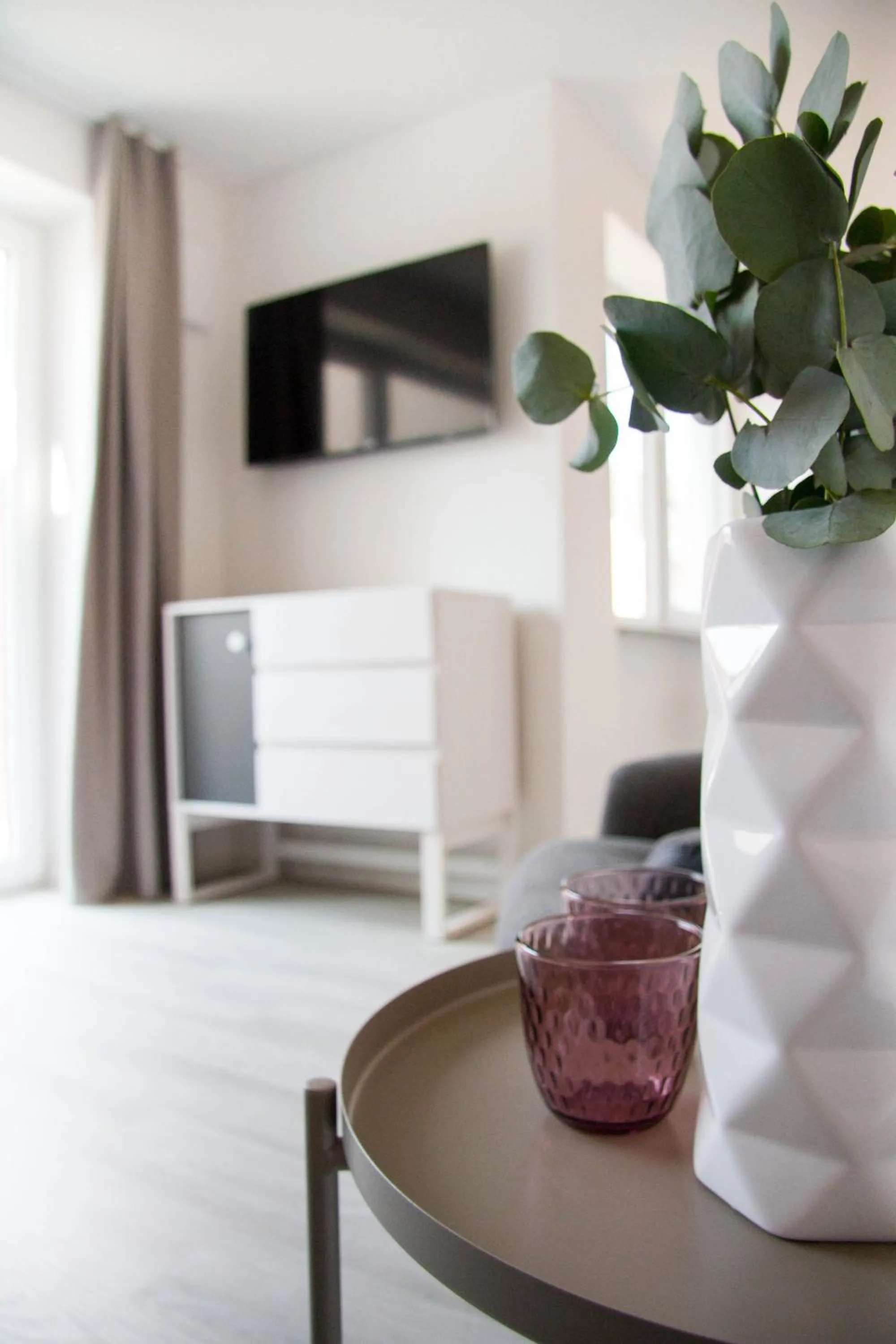 TV and multimedia, Bed in SOFI-LIVING-APARTMENTS