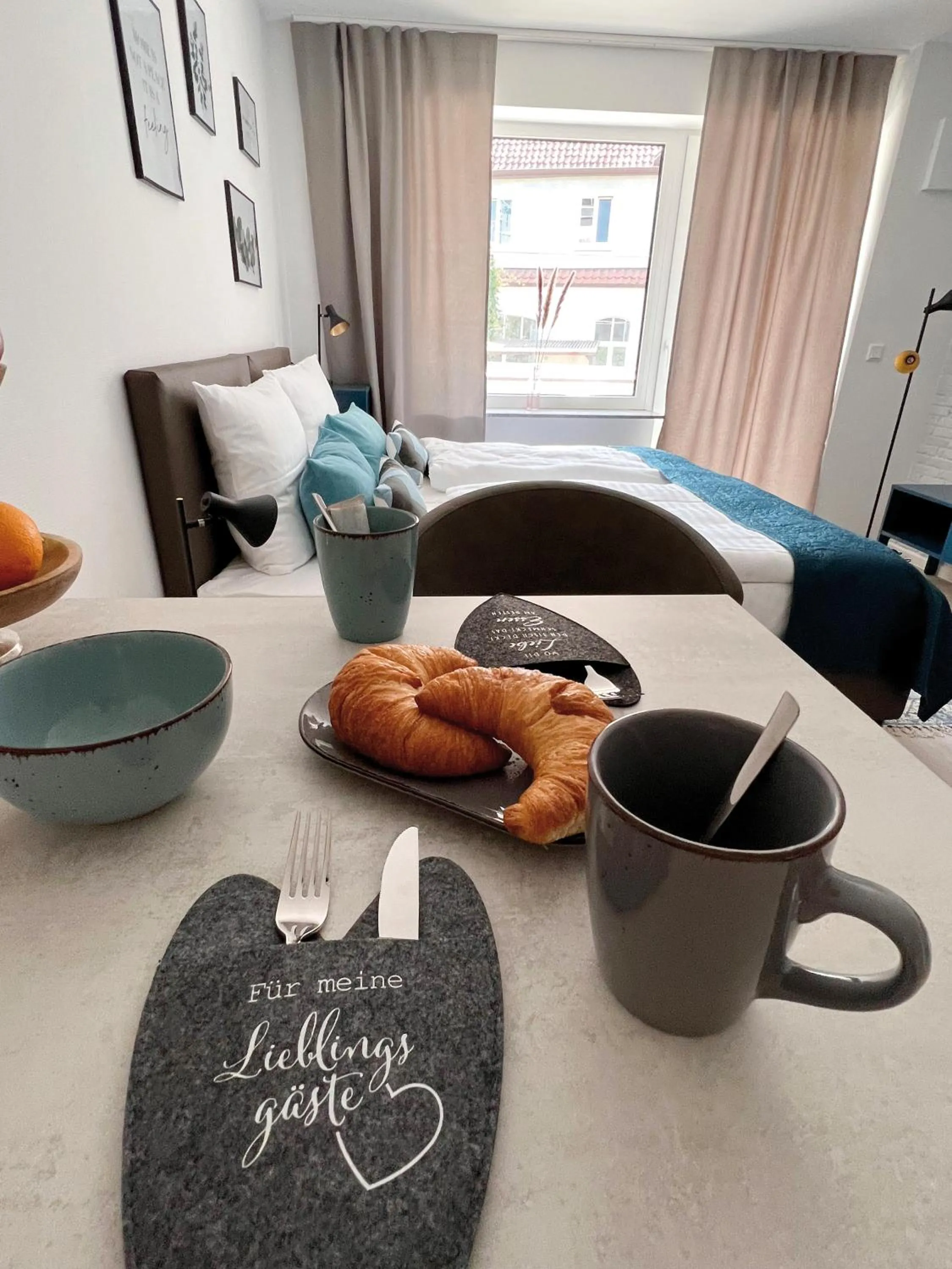 Photo of the whole room, Bed in SOFI-LIVING-APARTMENTS